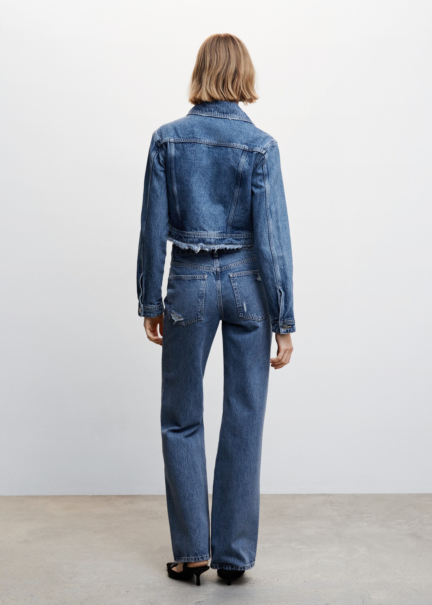 Jeans rectos tiro alto rotos - Reverso del artículo