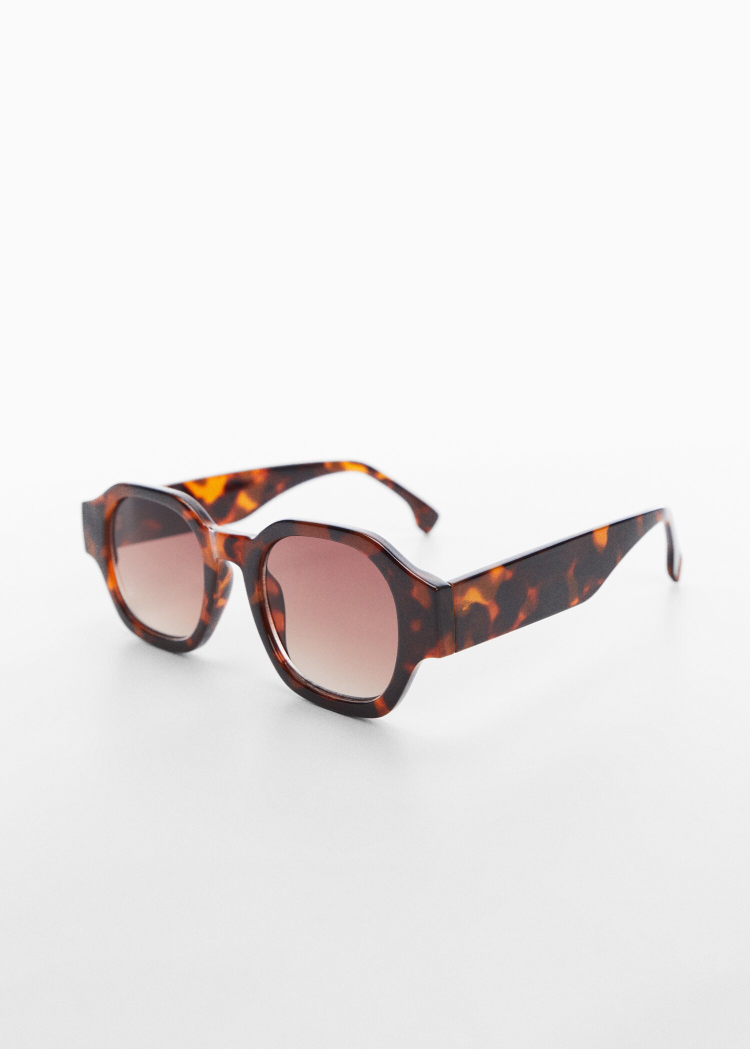 Lunettes de soleil monture carrée - Plan moyen
