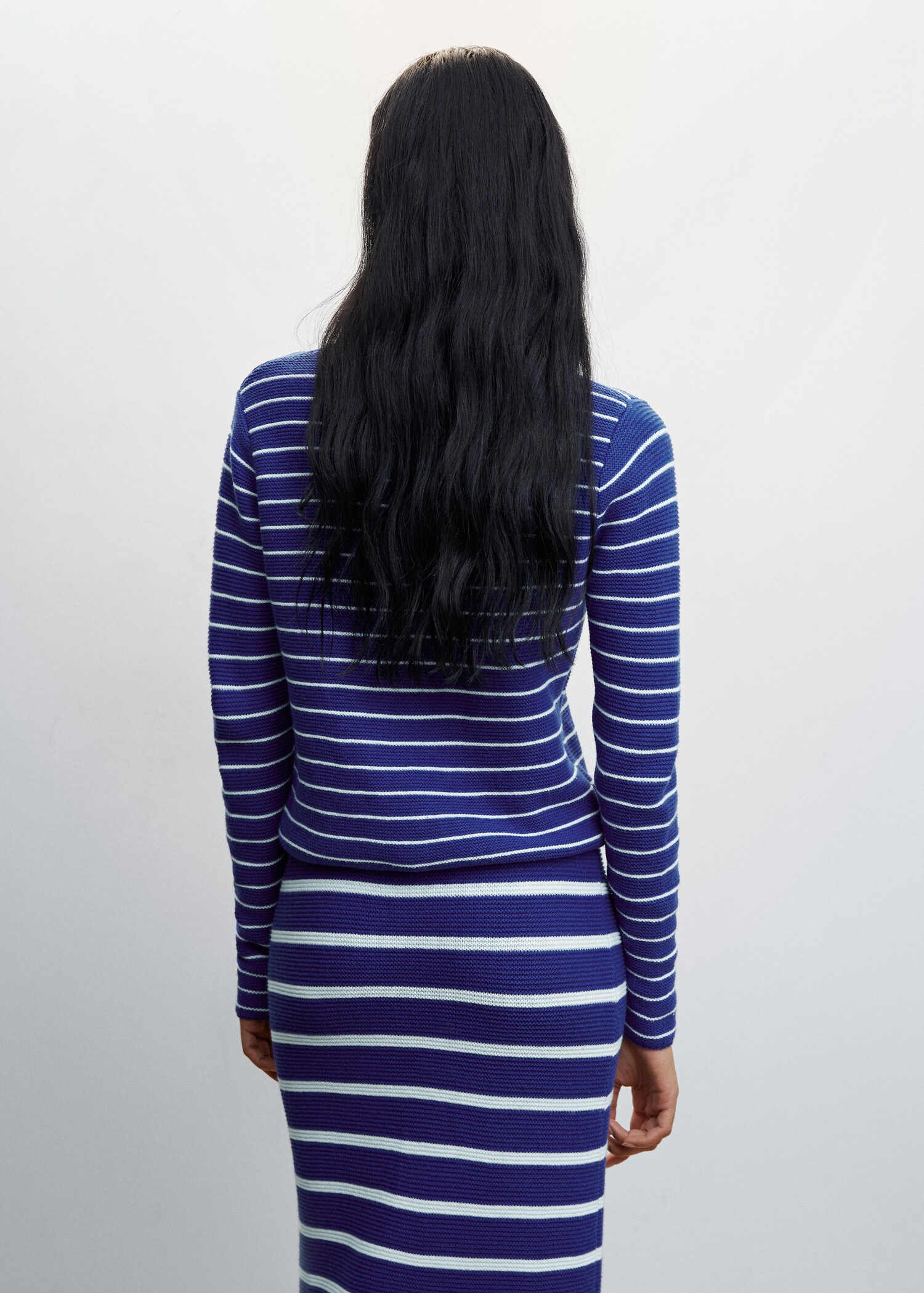 Round-neck striped sweater - Reverse of the article