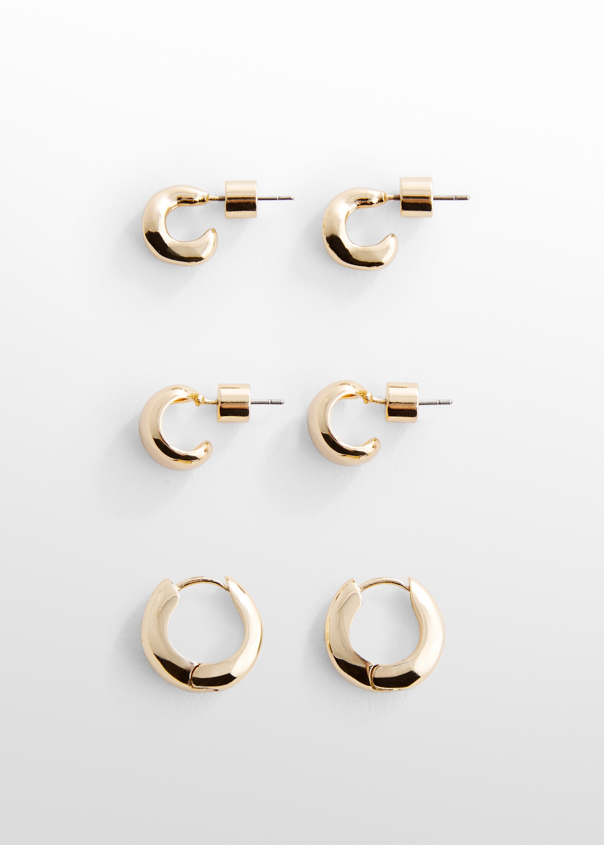 Set of hoop earrings  - Article without model