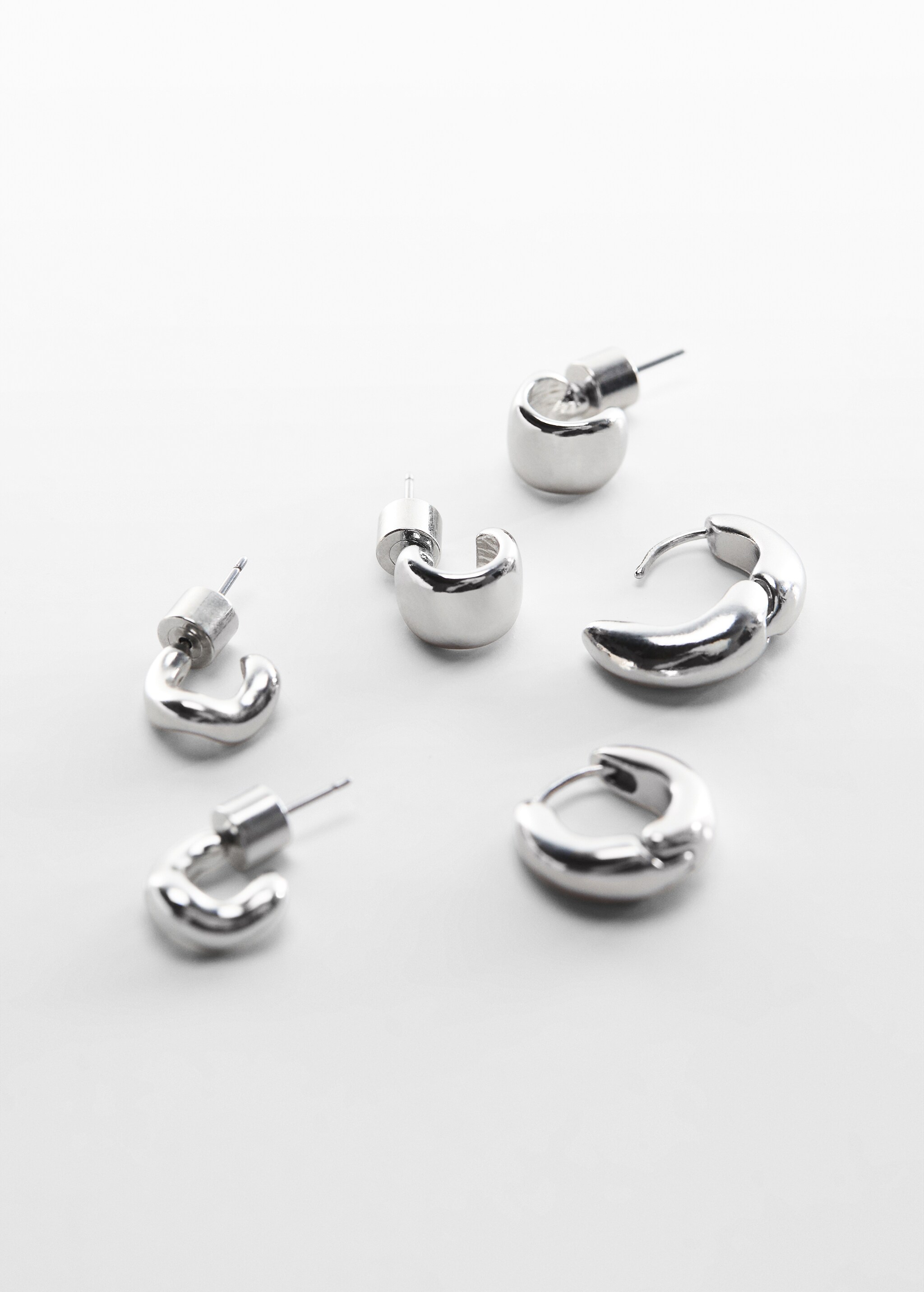 Set of hoop earrings  - Details of the article 5