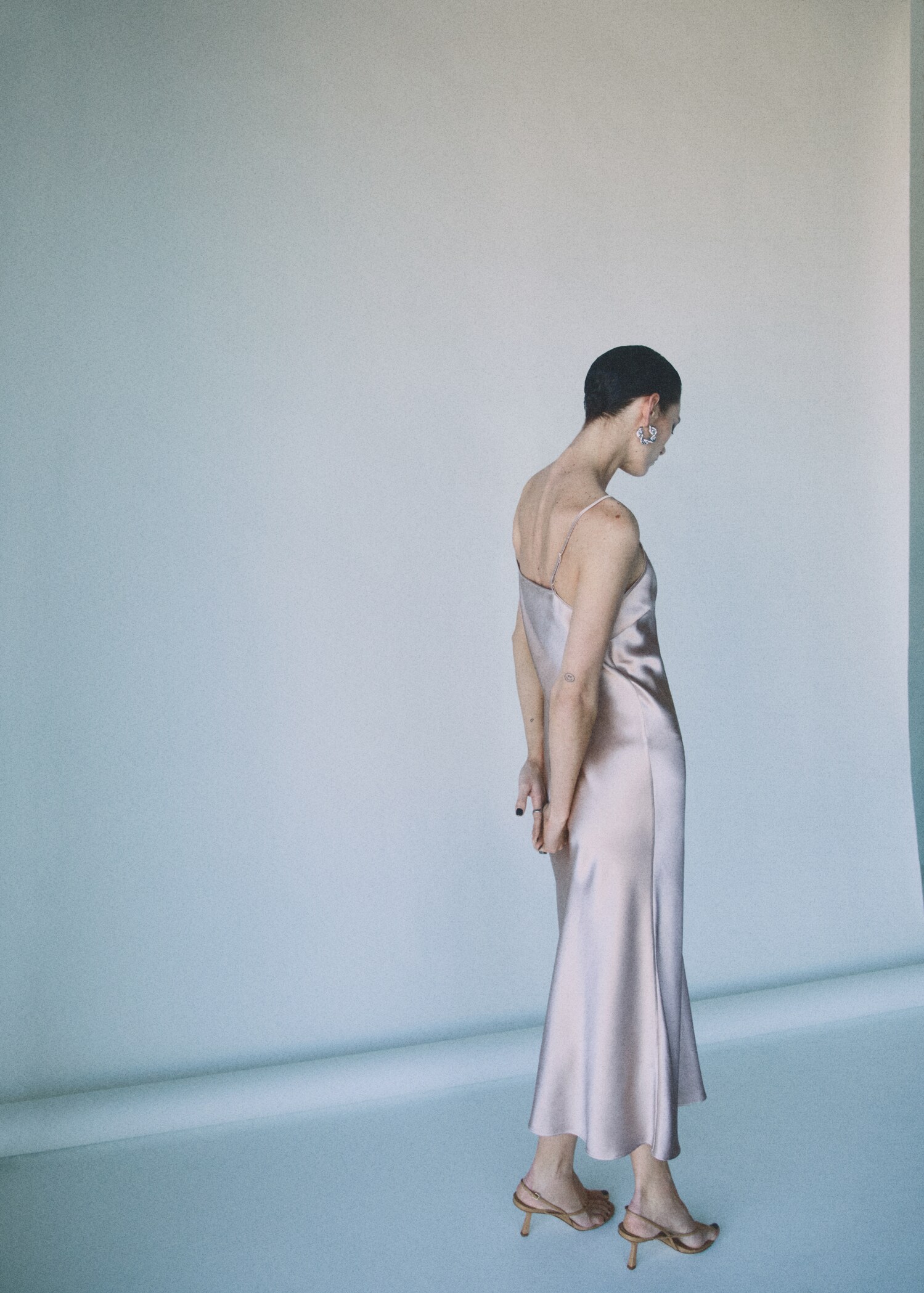 Satin camisole dress - Details of the article 7