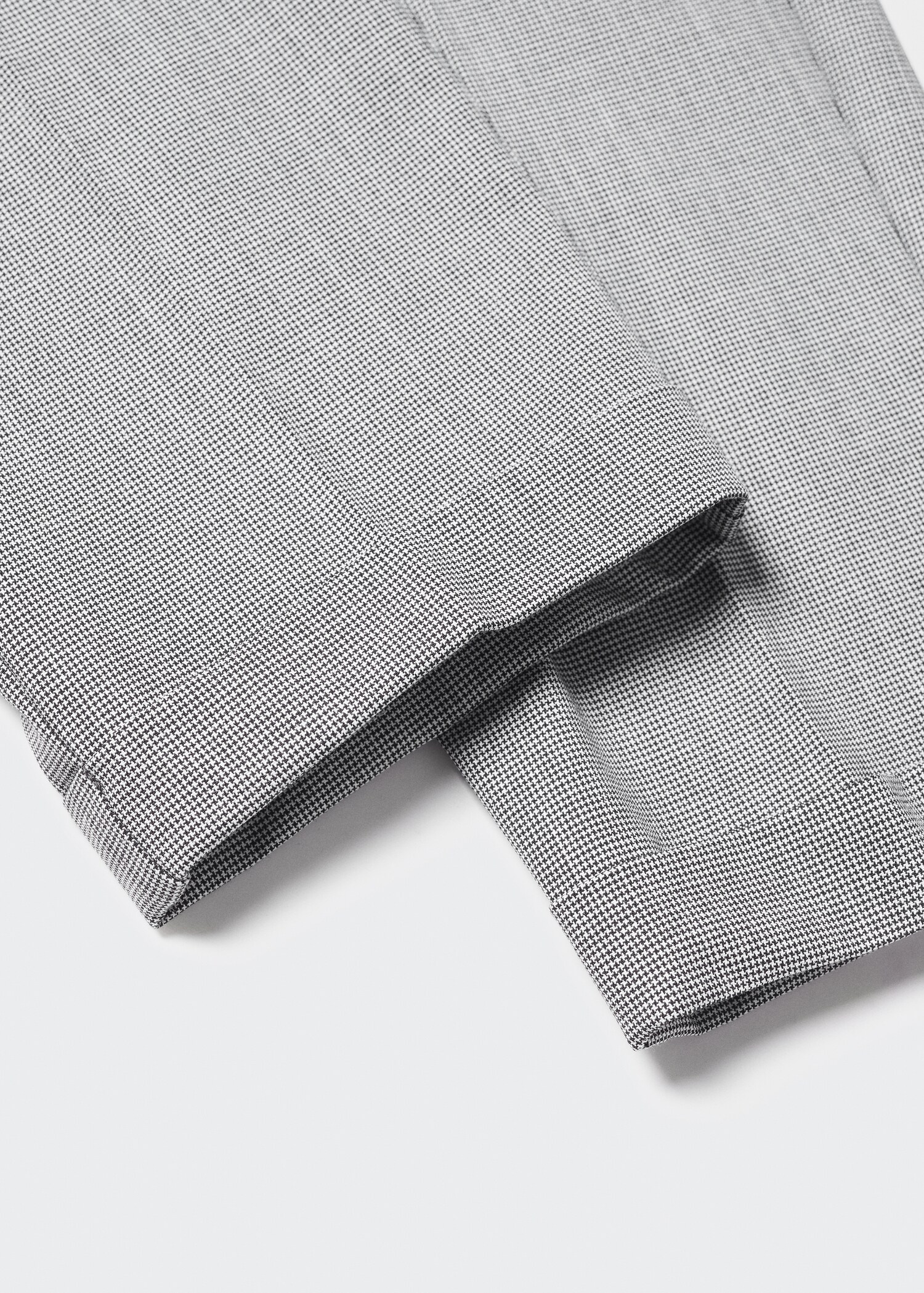 Pleated slim-fit pants - Details of the article 8