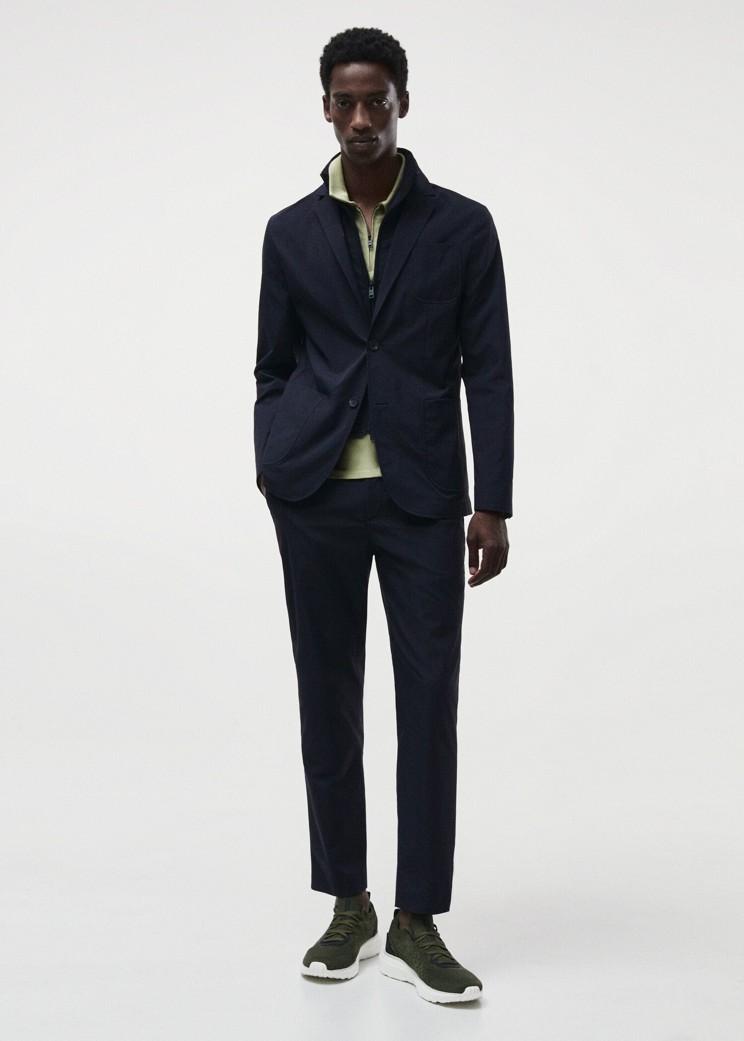 Slim-fit water-repellent pants - Details of the article 5