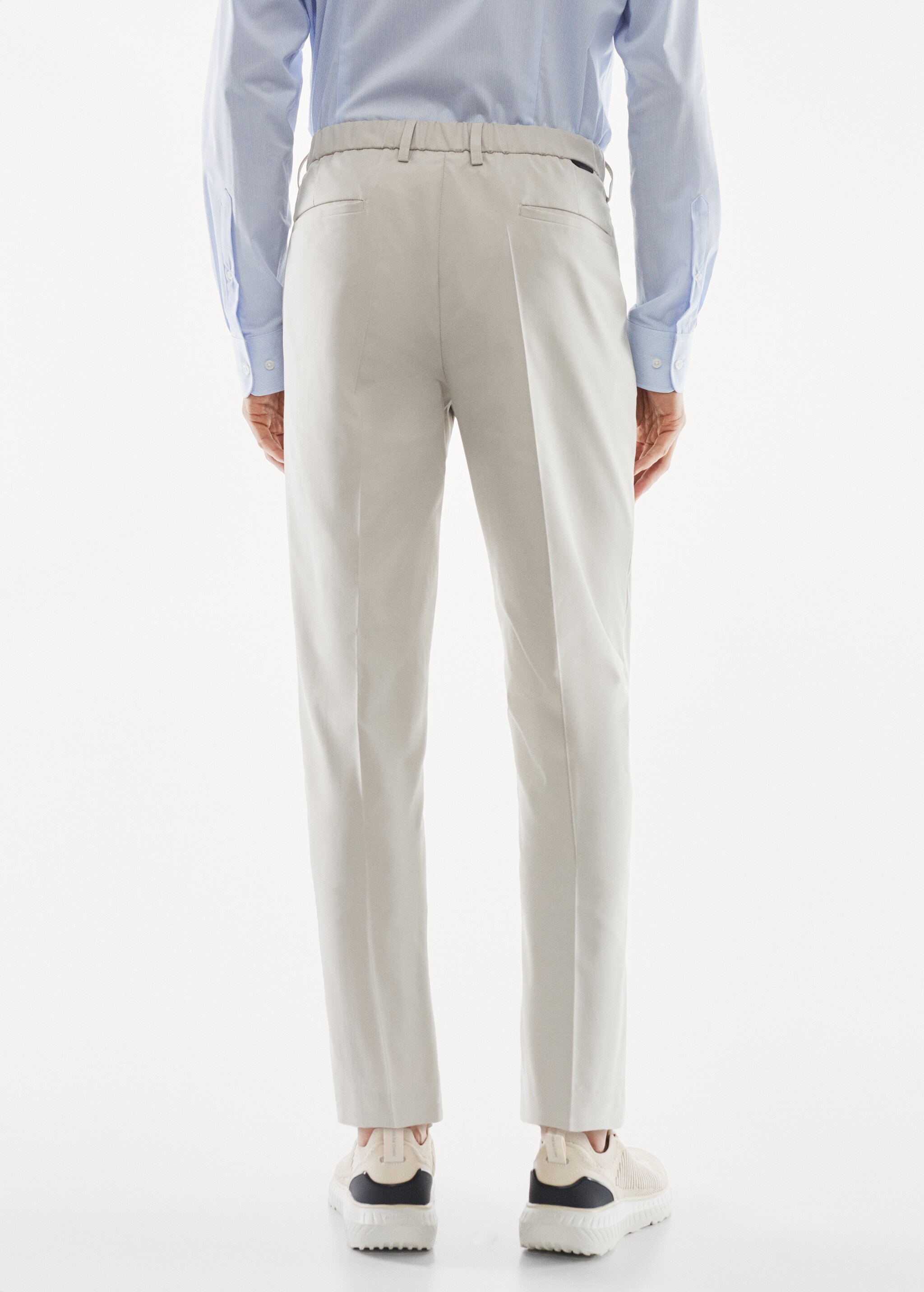 Pantalón traje slim fit tejido técnico - Reverso del artículo