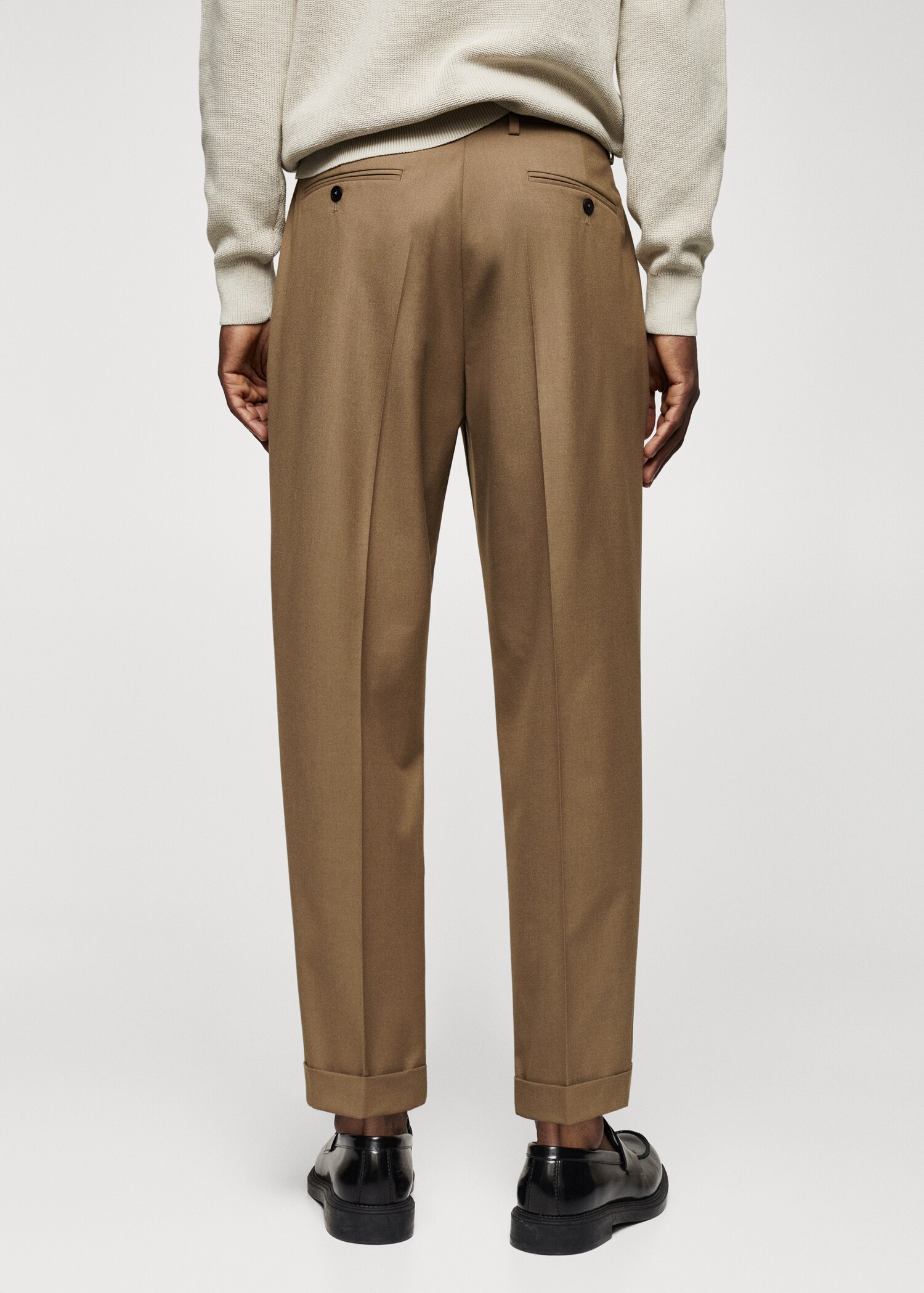 Pantaloni de costum slim fit - Spatele articolului