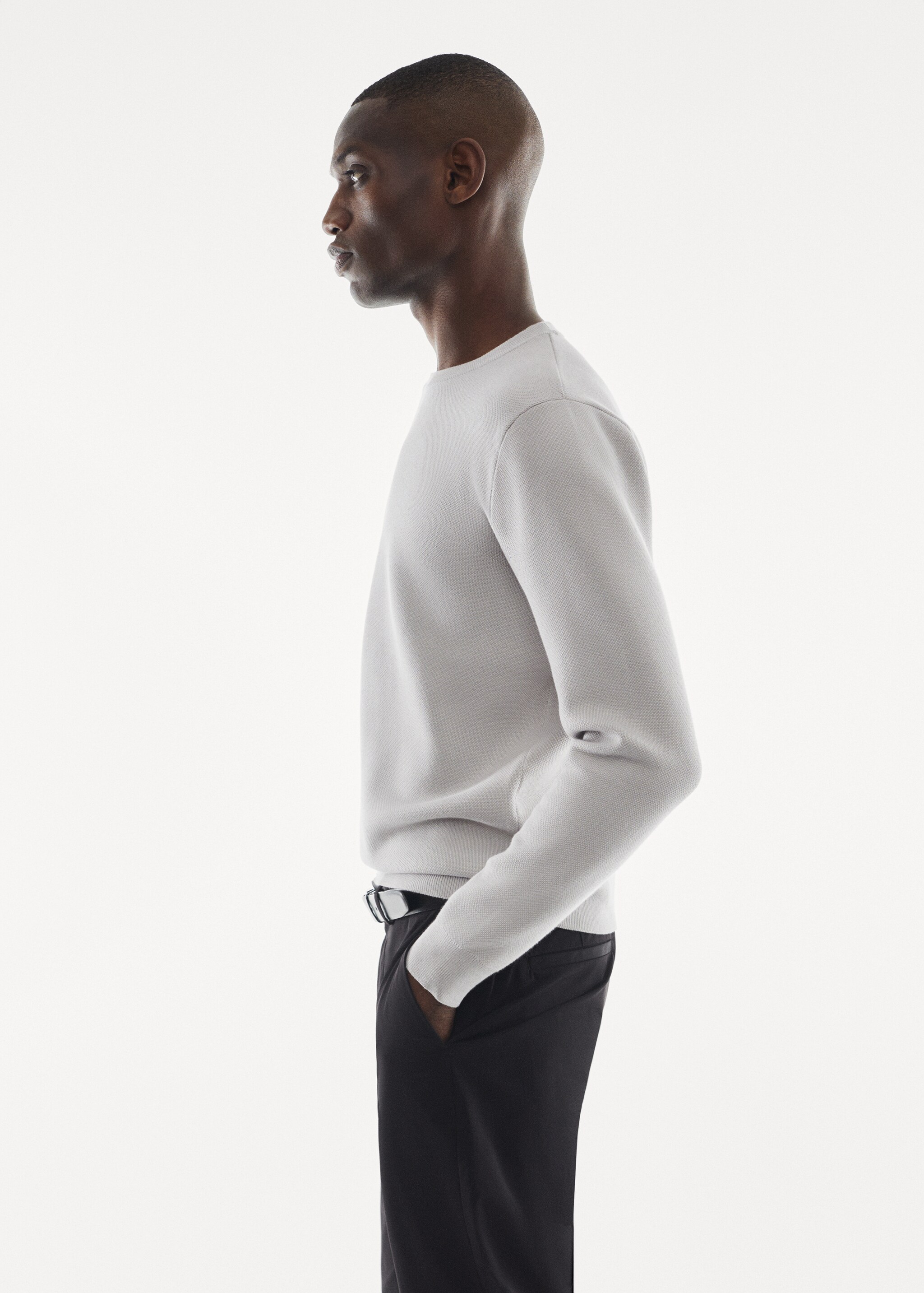 Round-neck breathable sweater - Details of the article 6