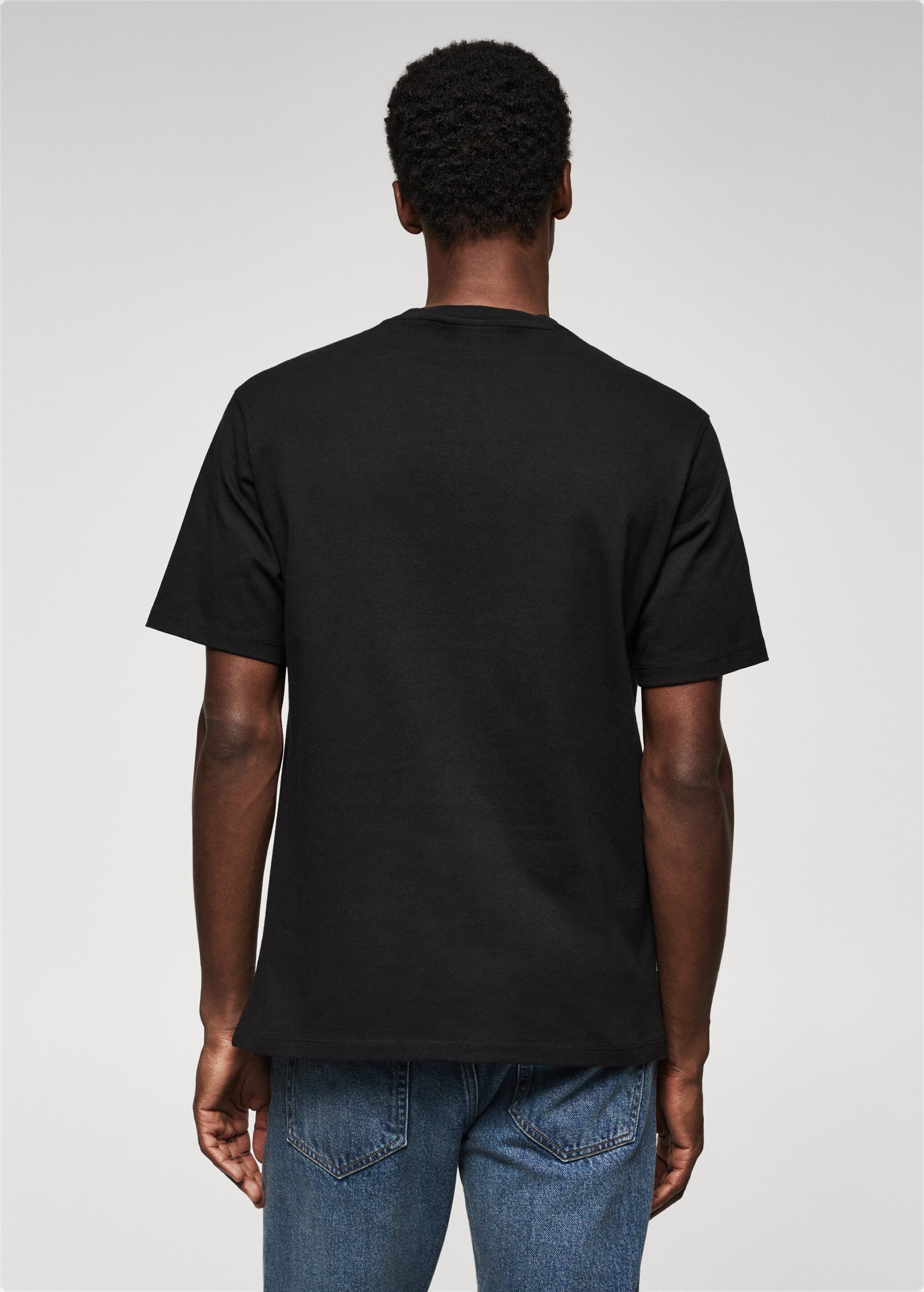 Baumwoll-T-Shirt mit Tasche - Rückseite des Artikels