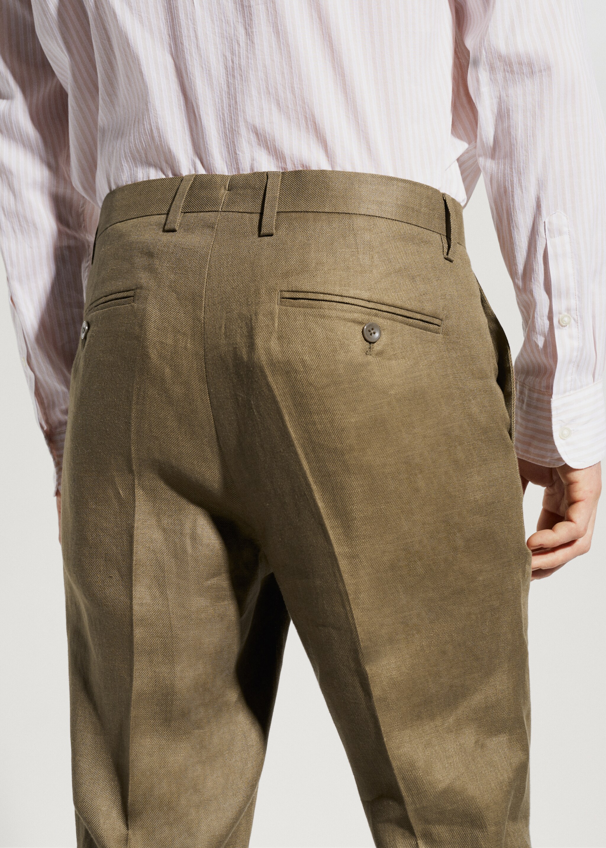 Pantalon costume 100 % lin - Détail de l'article 2