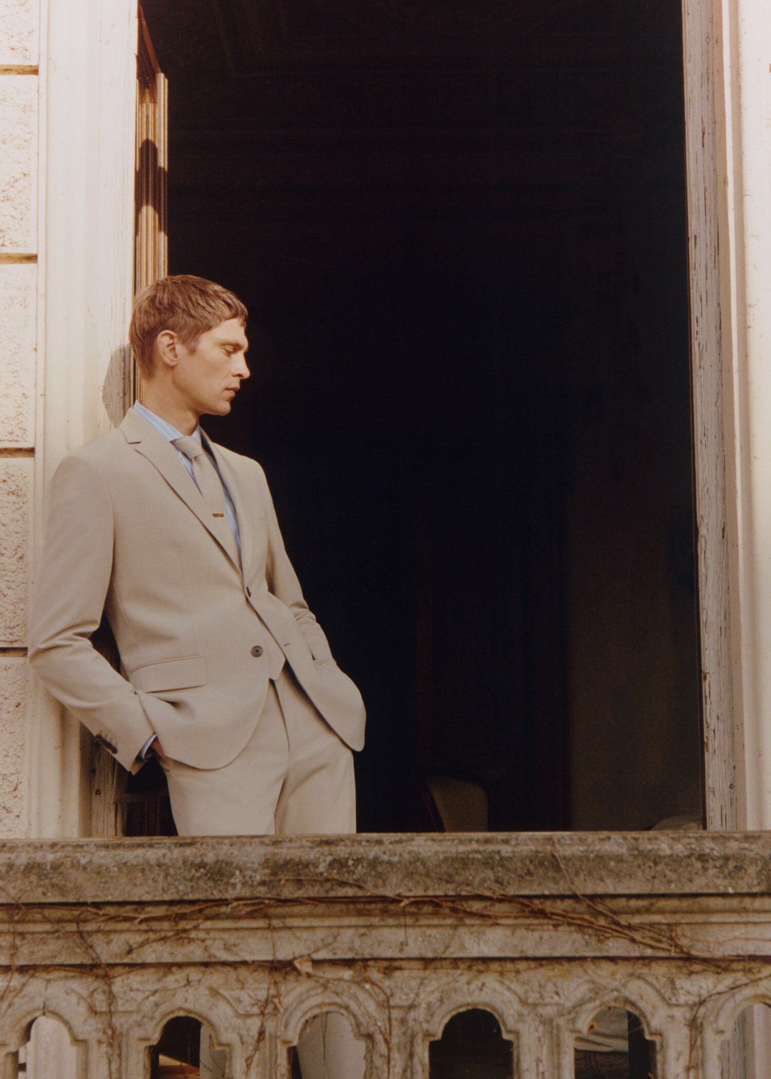 Slim-fit suit jacket  - Details of the article 7