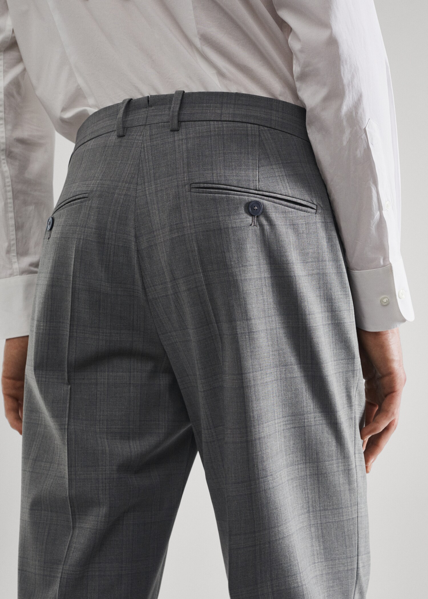 Slim fit wool suit trousers - Details of the article 2