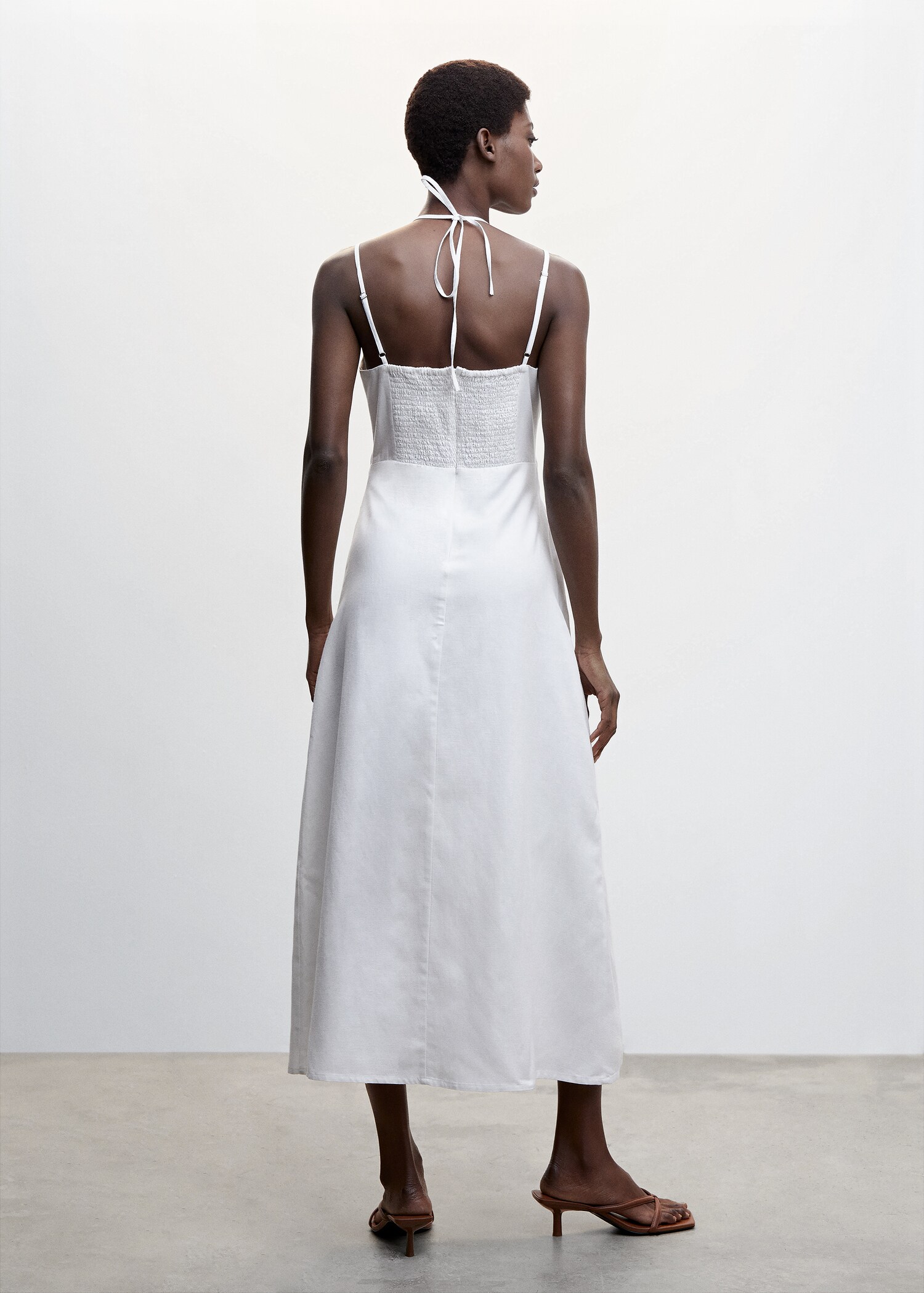 Cut-out ruched dress - Reverse of the article