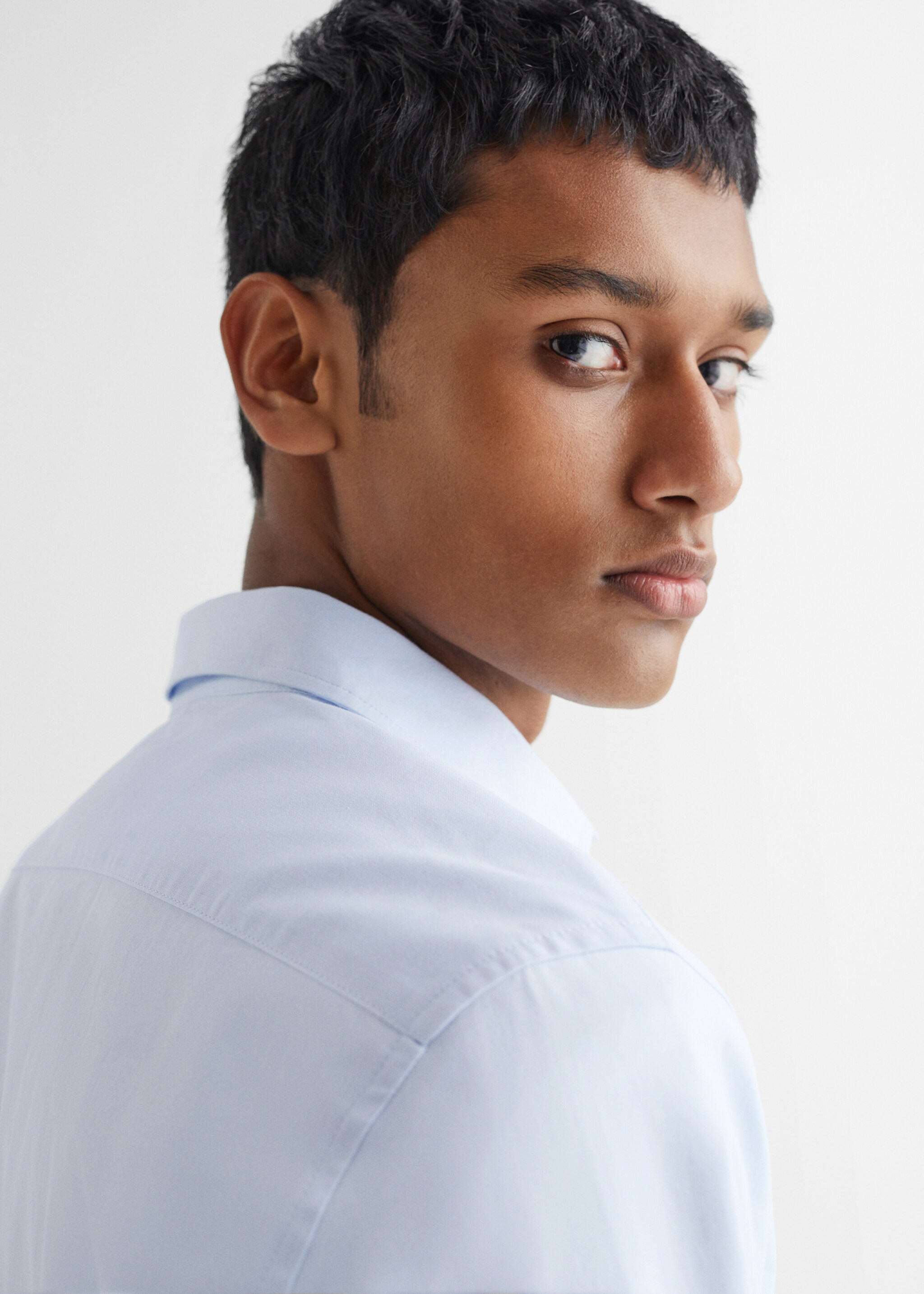 Basic katoenen slim-fit overhemd - Detail van het artikel 1