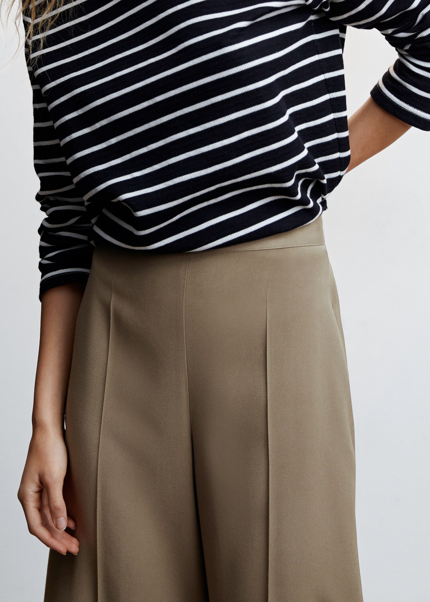 High-waist palazzo pants - Details of the article 6