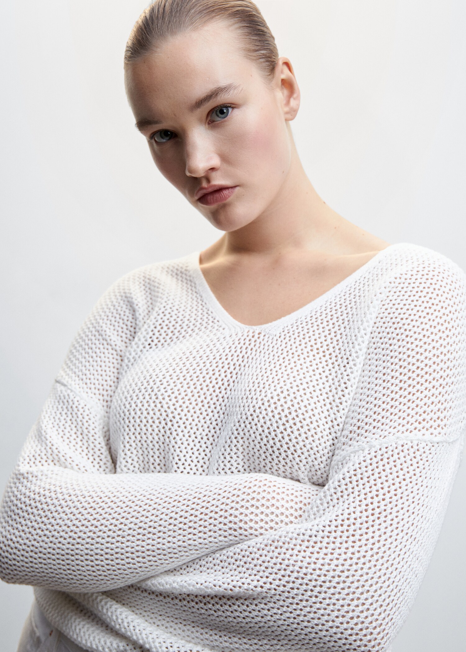 Jersey 100% algodón cuello pico - Detalle del artículo 4