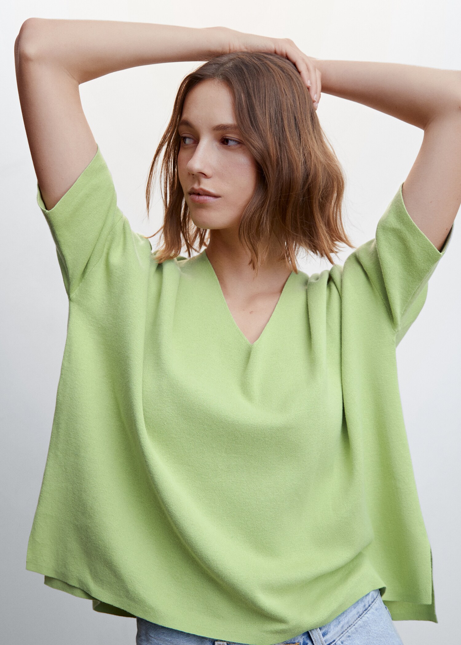 Oversize sweater with three-quarter sleeves - Details of the article 1