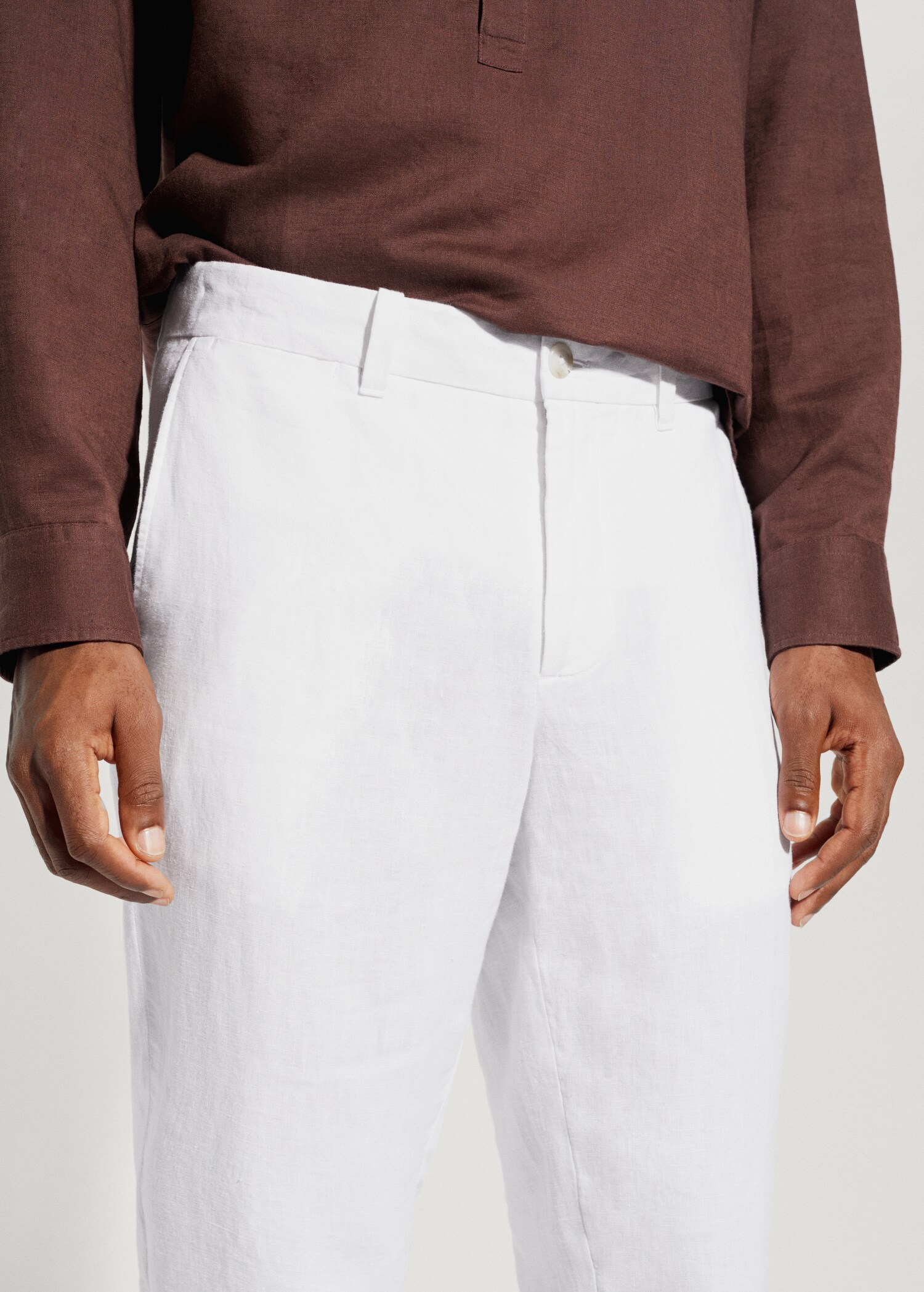 Slim-fit 100% linen trousers - Details of the article 1