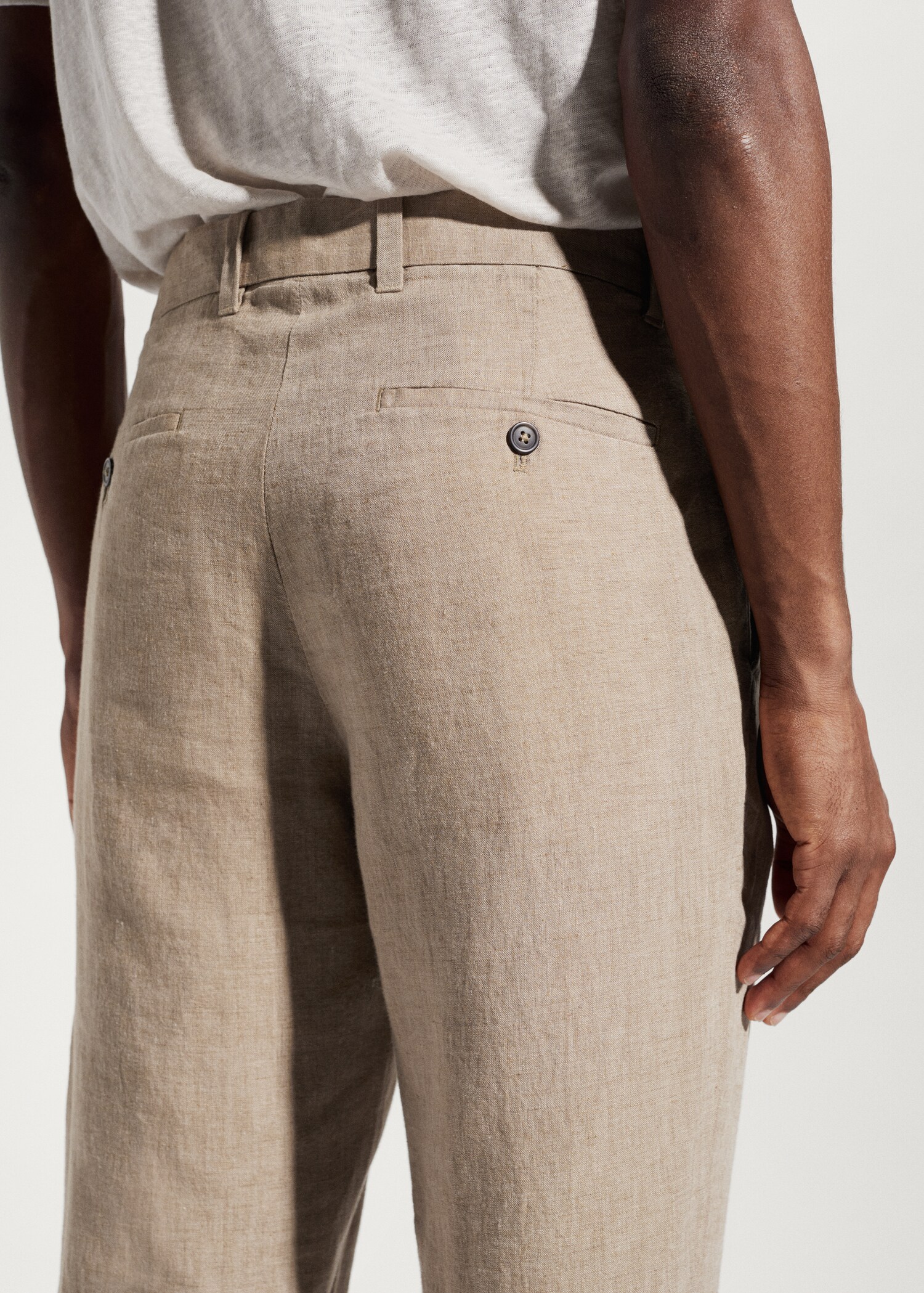 Slim-fit 100% linen trousers - Details of the article 4