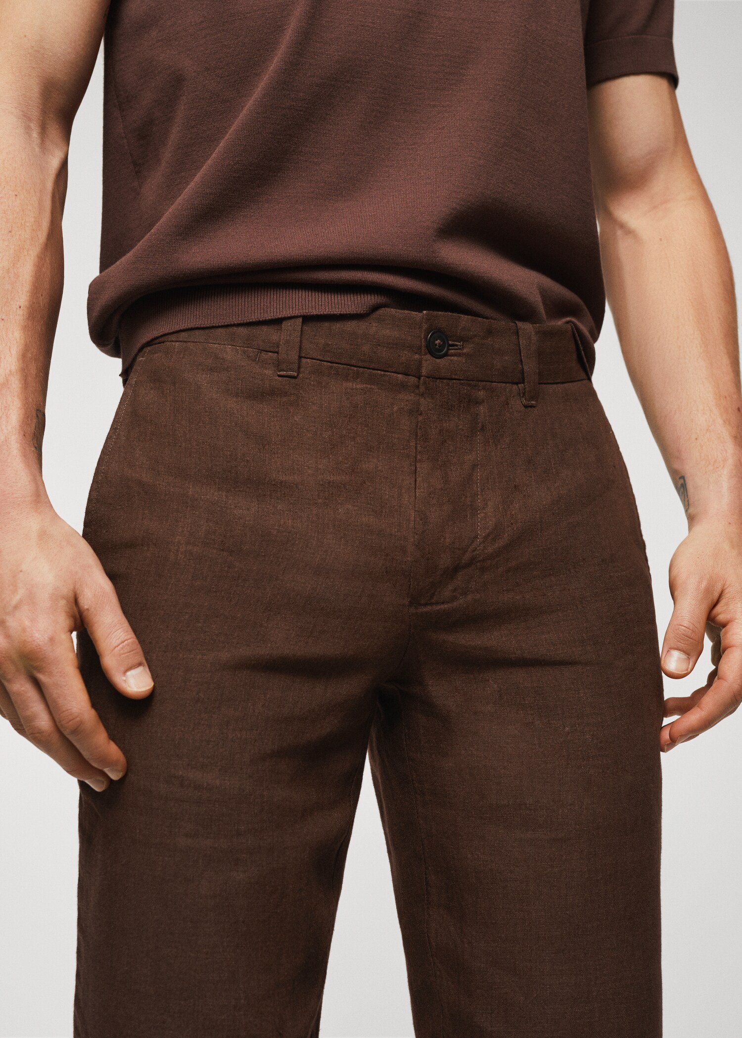 Slim-fit 100% linen trousers - Details of the article 1