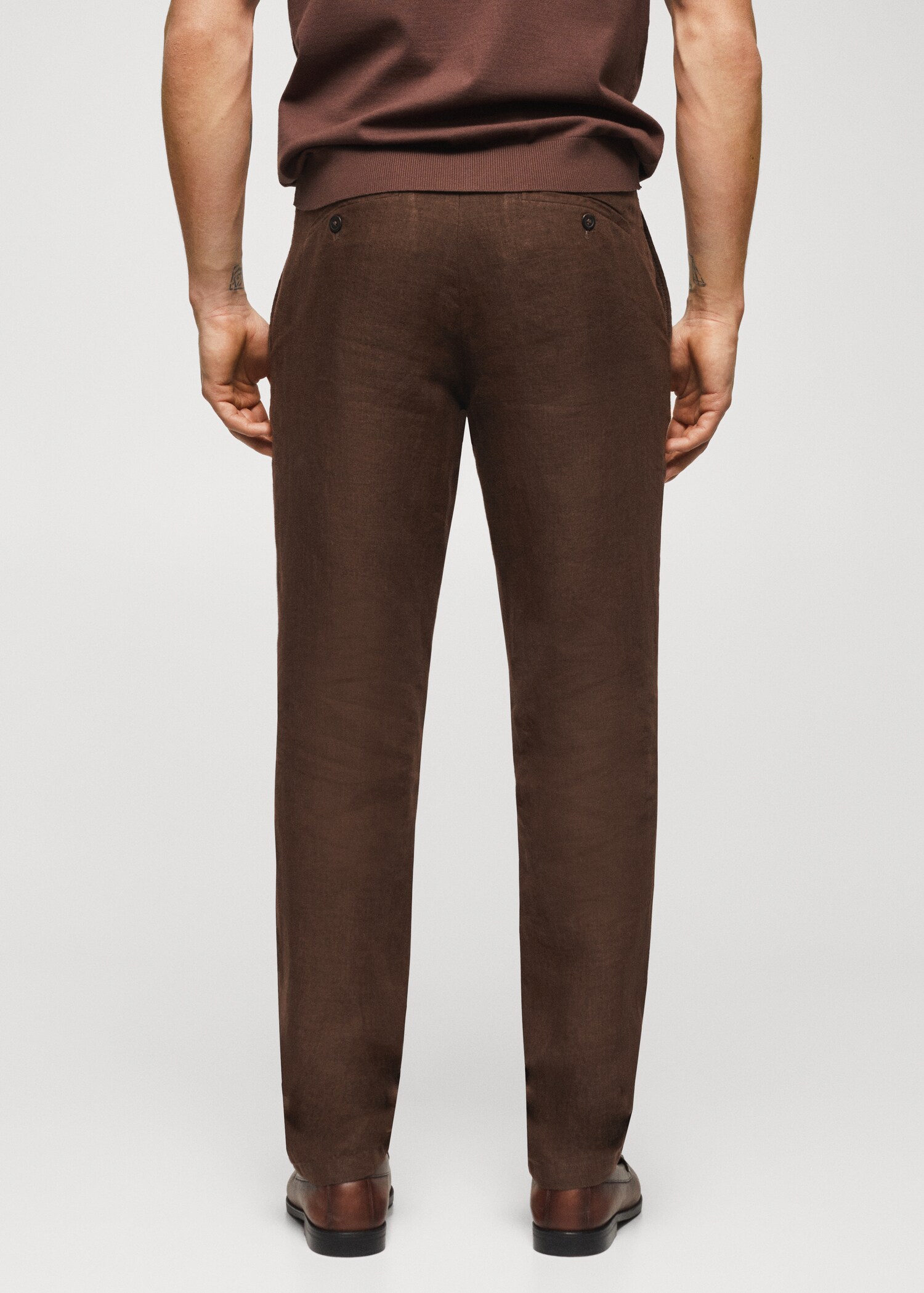 Slim-fit 100% linen trousers - Reverse of the article