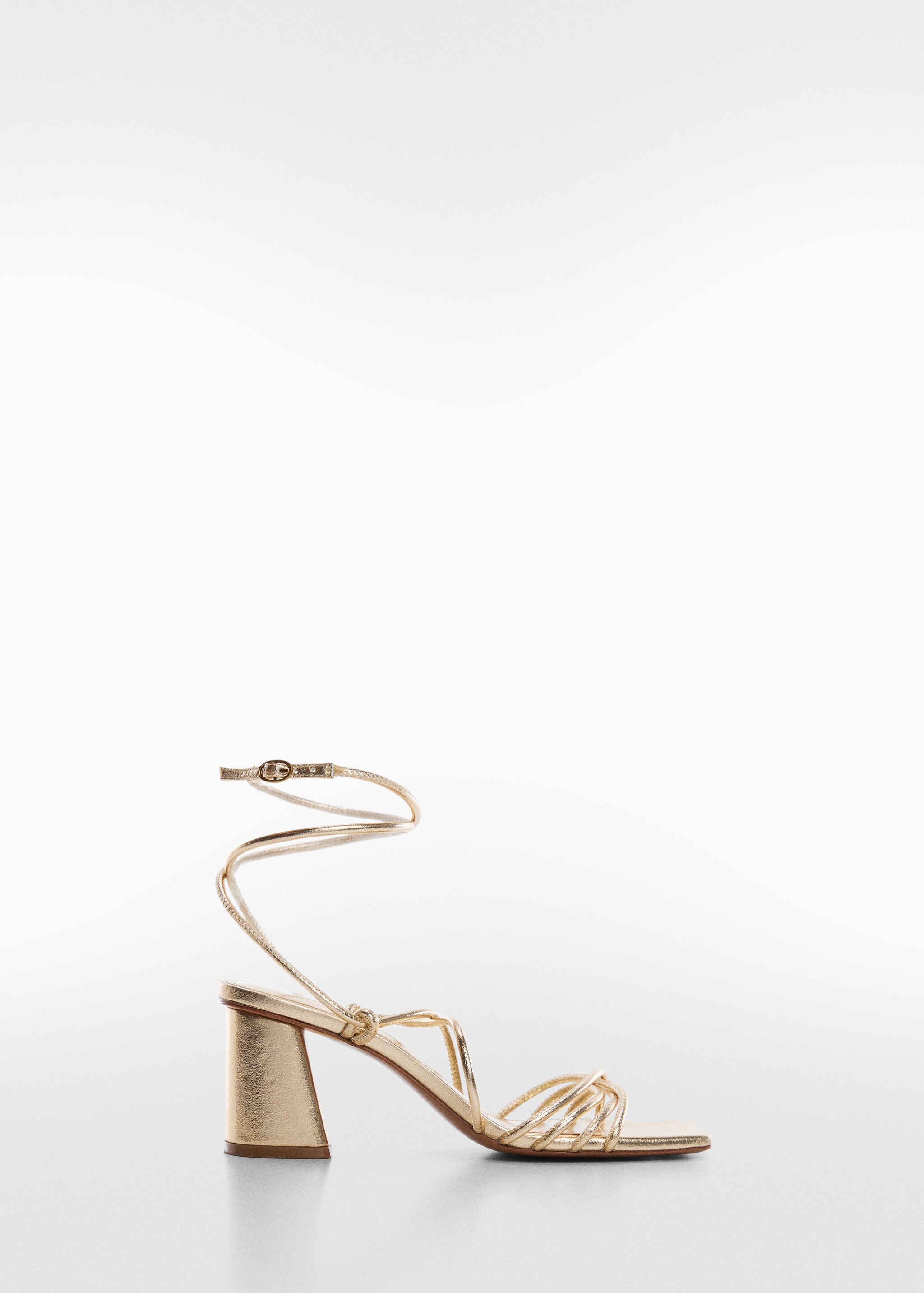 Criss-cross straps sandals - Article without model
