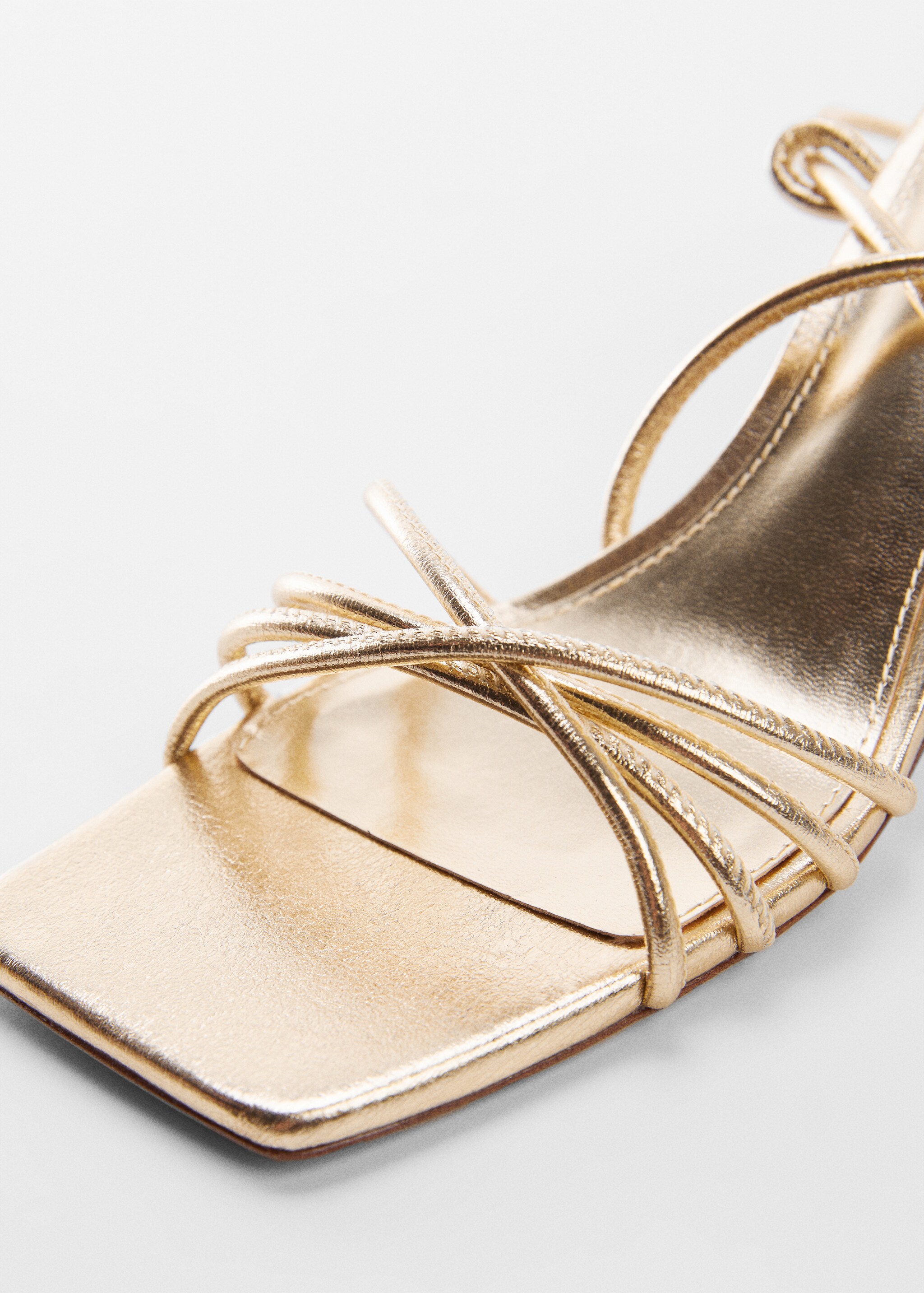 Criss-cross straps sandals - Details of the article 1