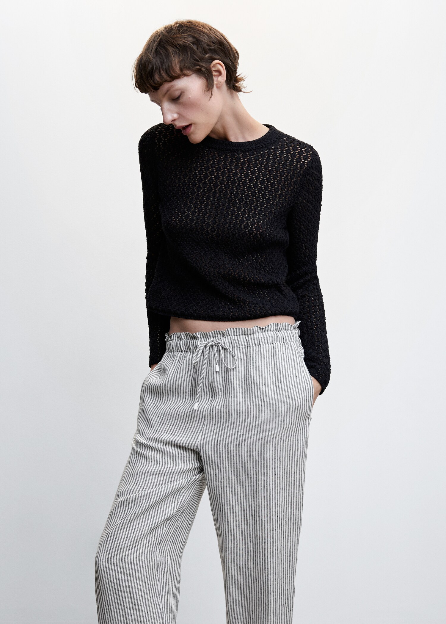Linen jogger trousers - Details of the article 1