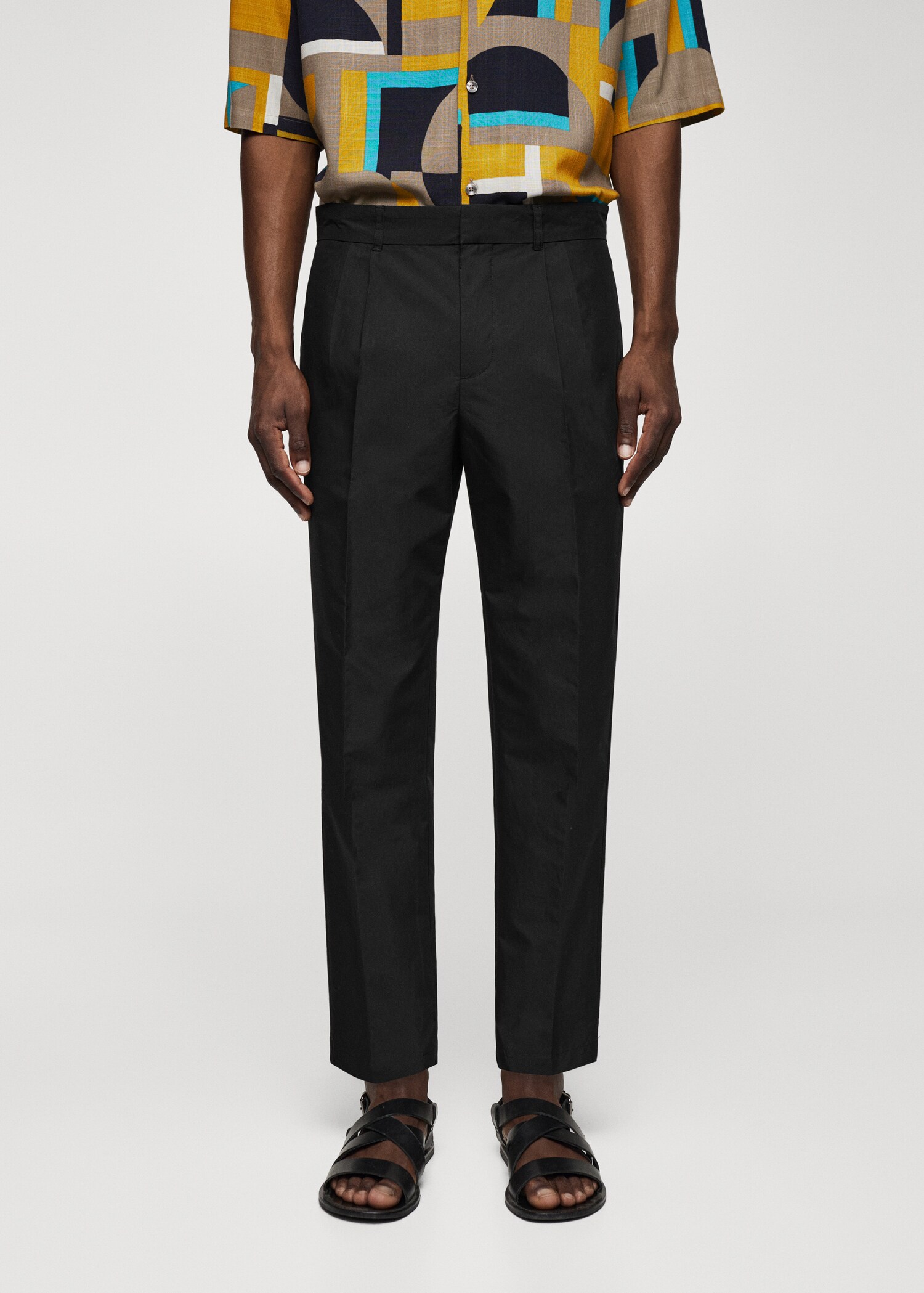 Pleated slim-fit trousers - Medium plane