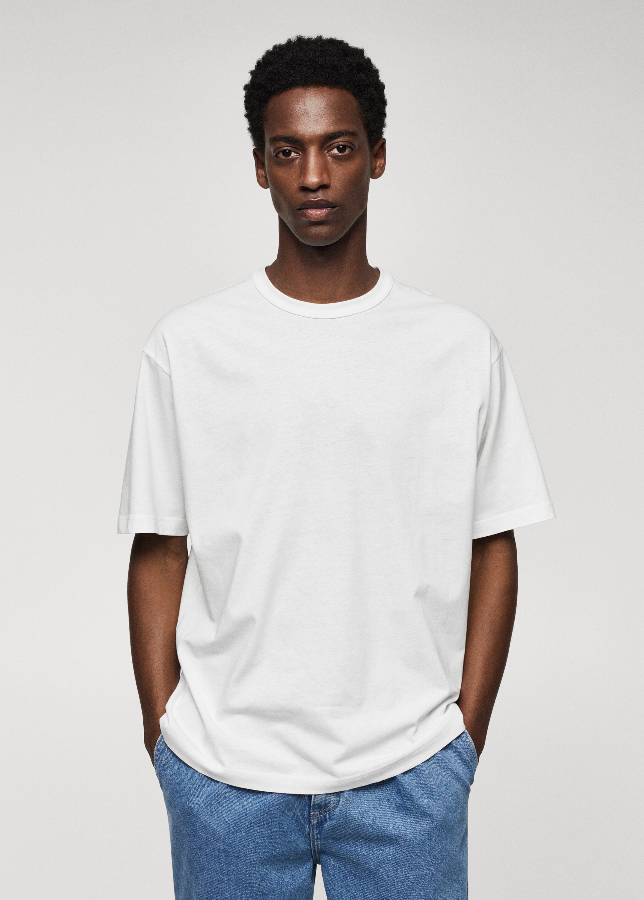 Camiseta 100% algodón relaxed fit - Plano medio