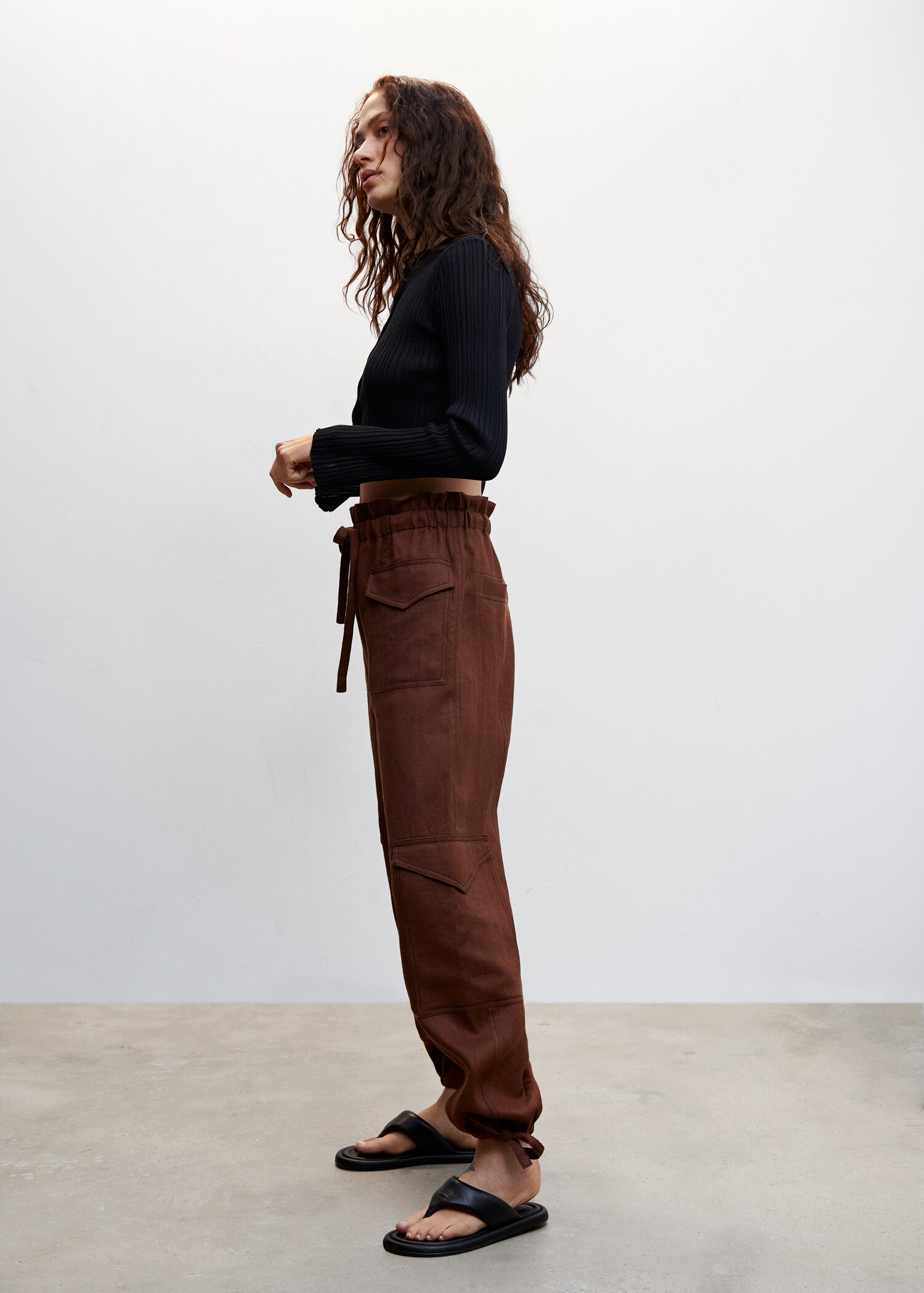 Linen cargo trousers - Details of the article 6
