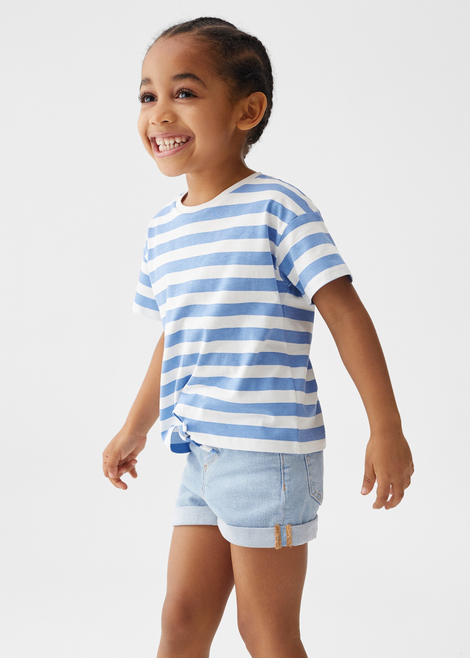 Gestreiftes T-Shirt mit Knotendetail - Mittlere Ansicht