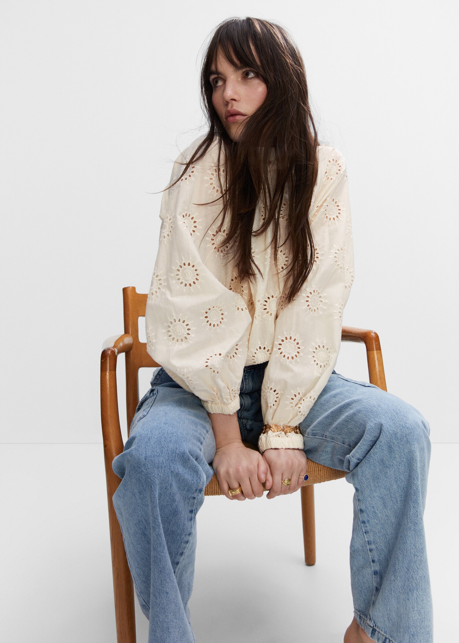 Blusa calada bordada - Detalle del artículo 2