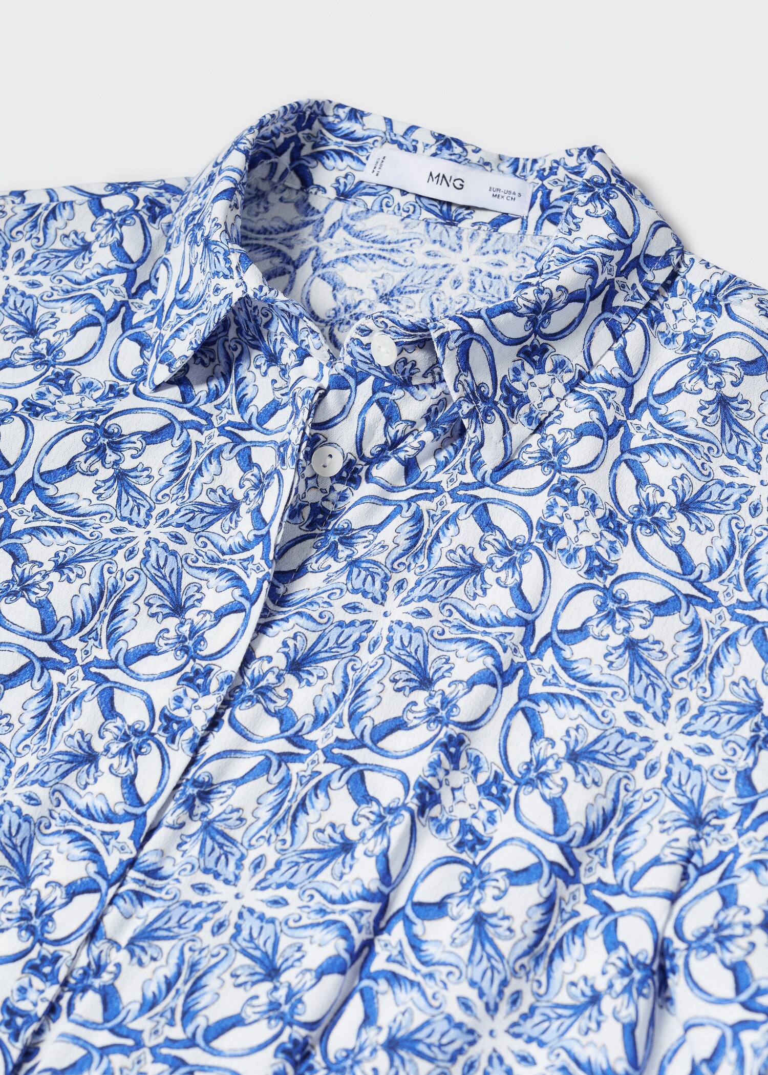 Printed shirt jumpsuit - Details of the article 8