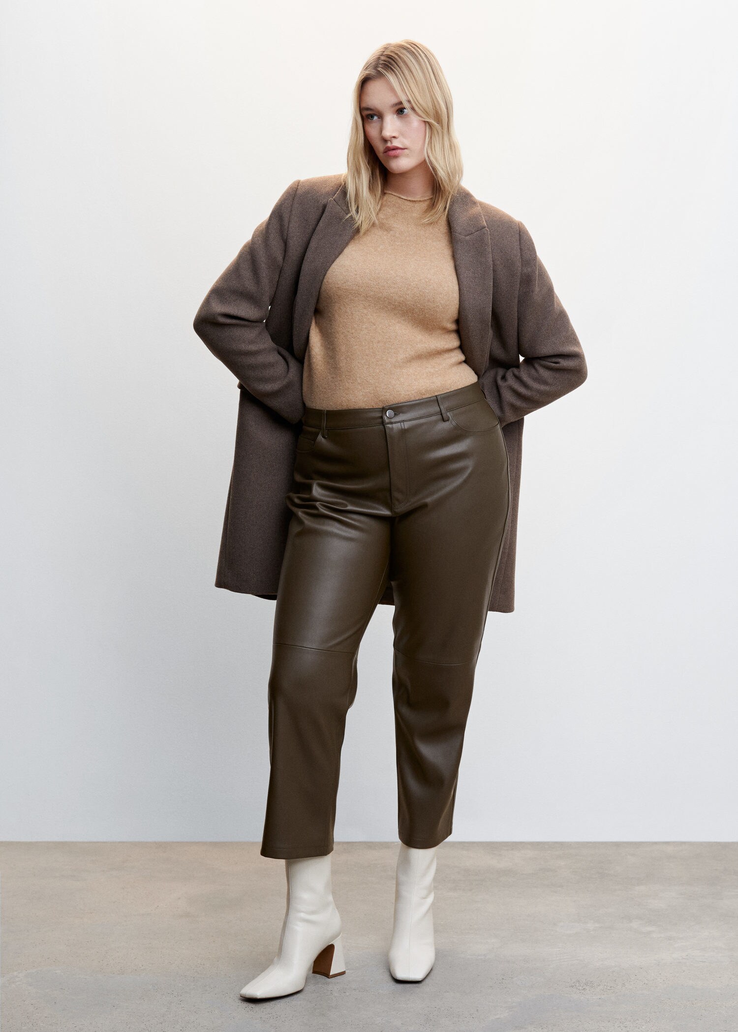 Pantalon droit similicuir - Détail de l'article 3