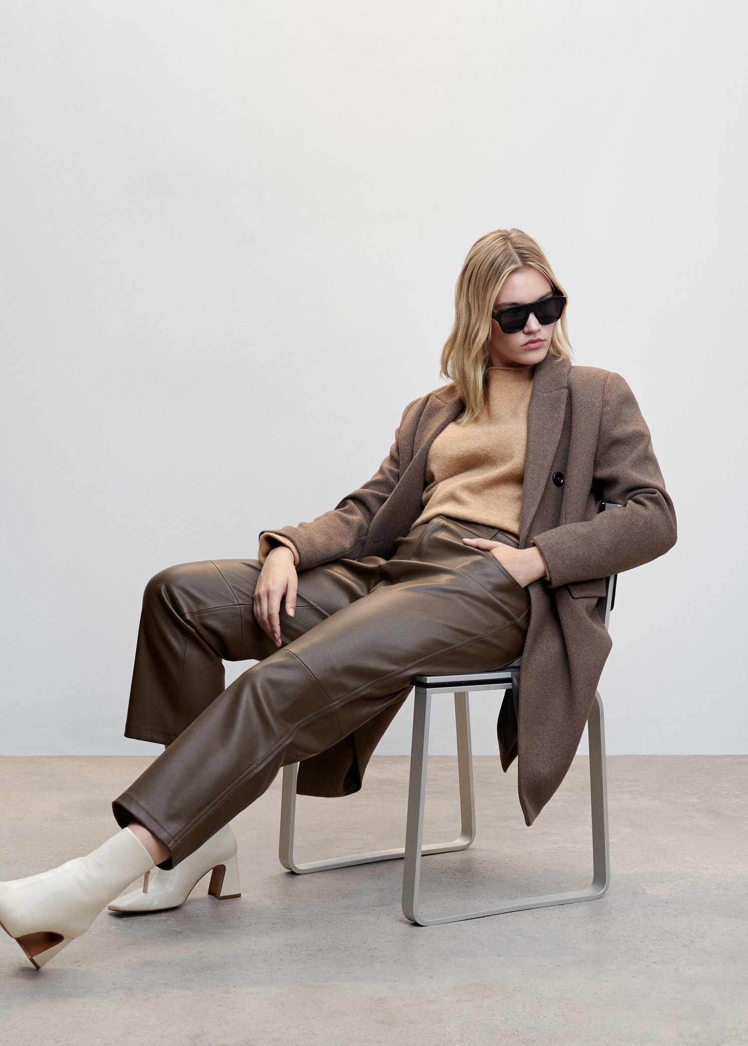 Pantalon droit similicuir - Détail de l'article 4