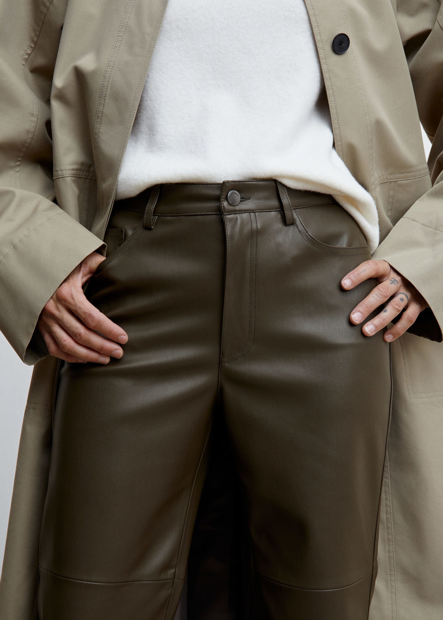 Pantalon droit similicuir - Détail de l'article 6
