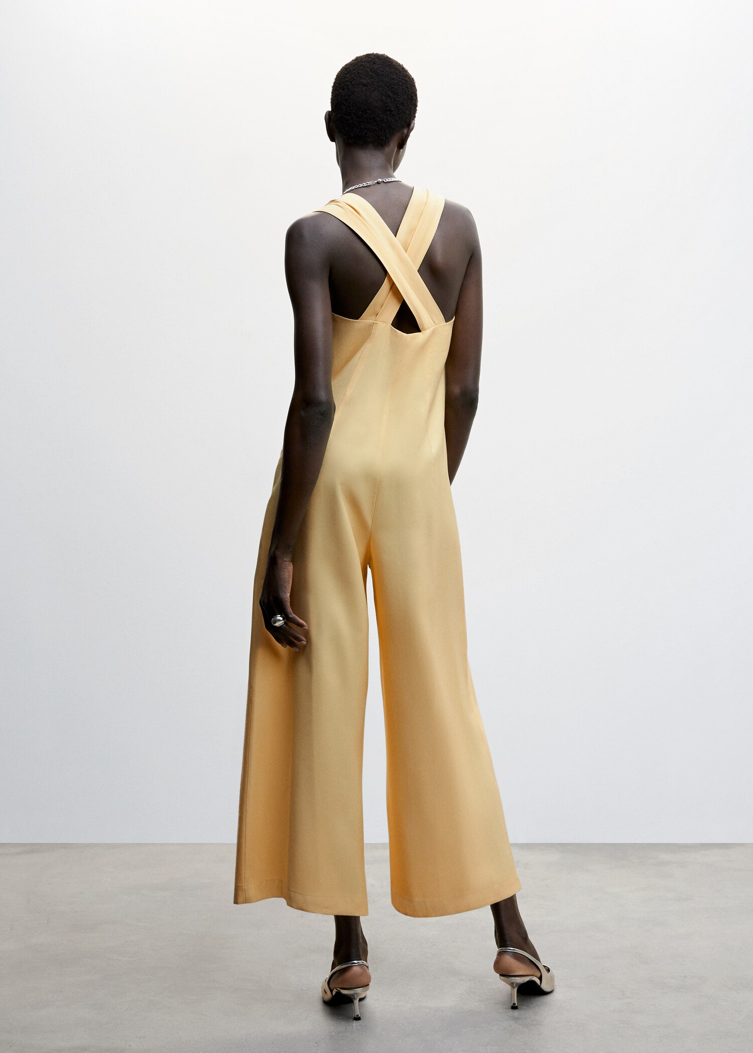 Wrap-back short jumpsuit - Reverse of the article