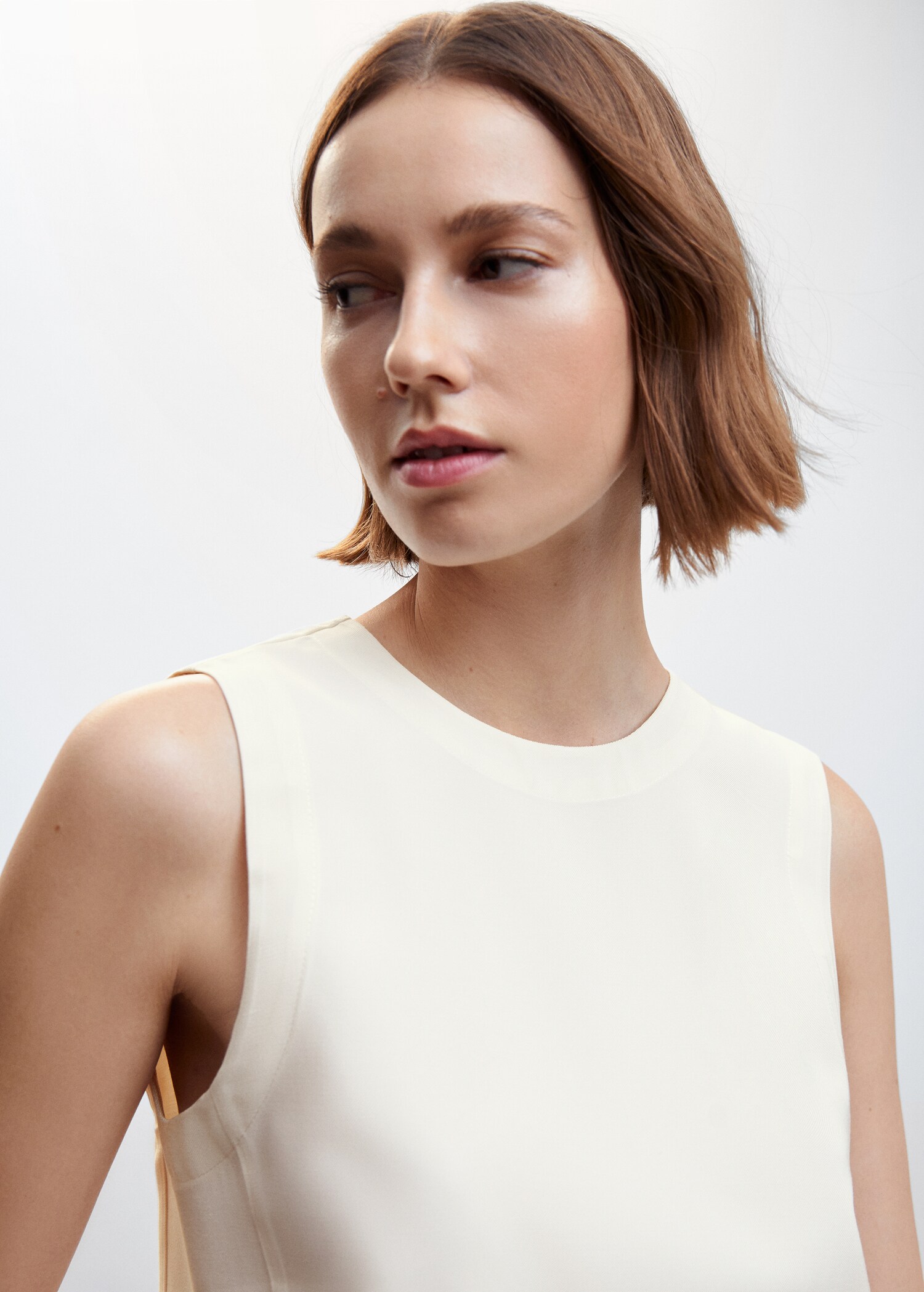 Bluse mit rückwärtiger Öffnung - Detail des Artikels 1