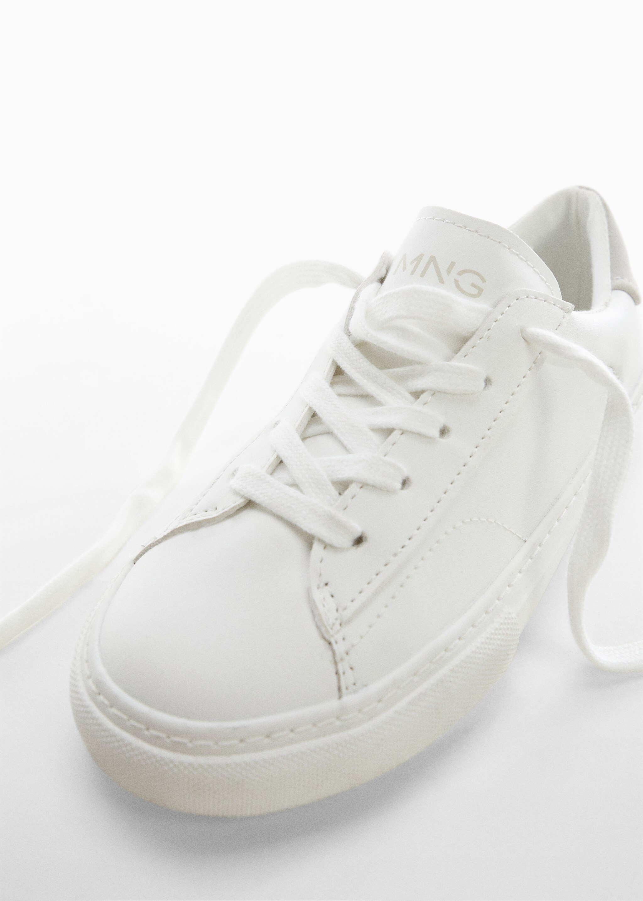 Basic vetersneakers - Detail van het artikel 1, Wit. Ref: 47010453-00.
