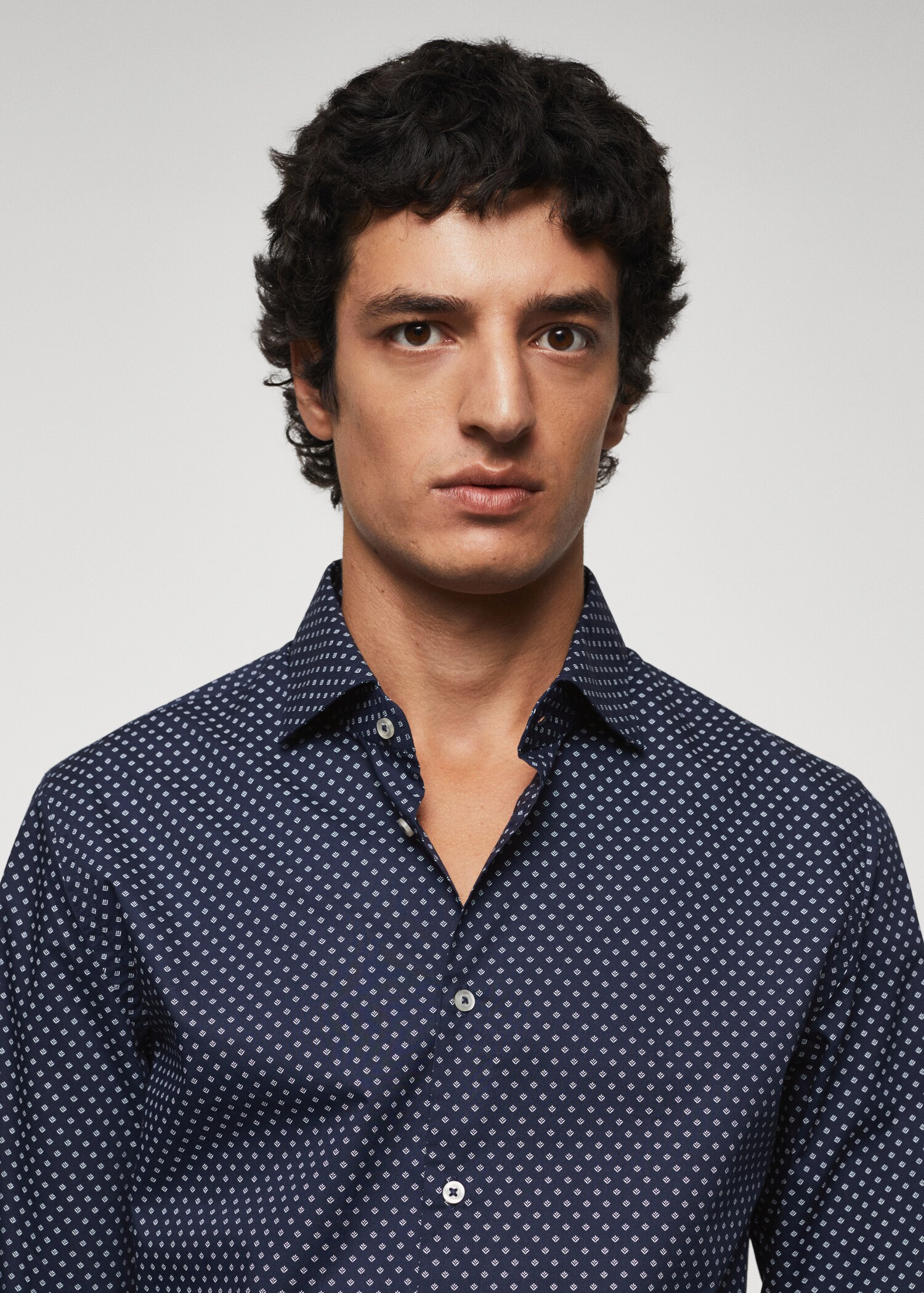 Camisa slim fit estampada - Detalle del artículo 1