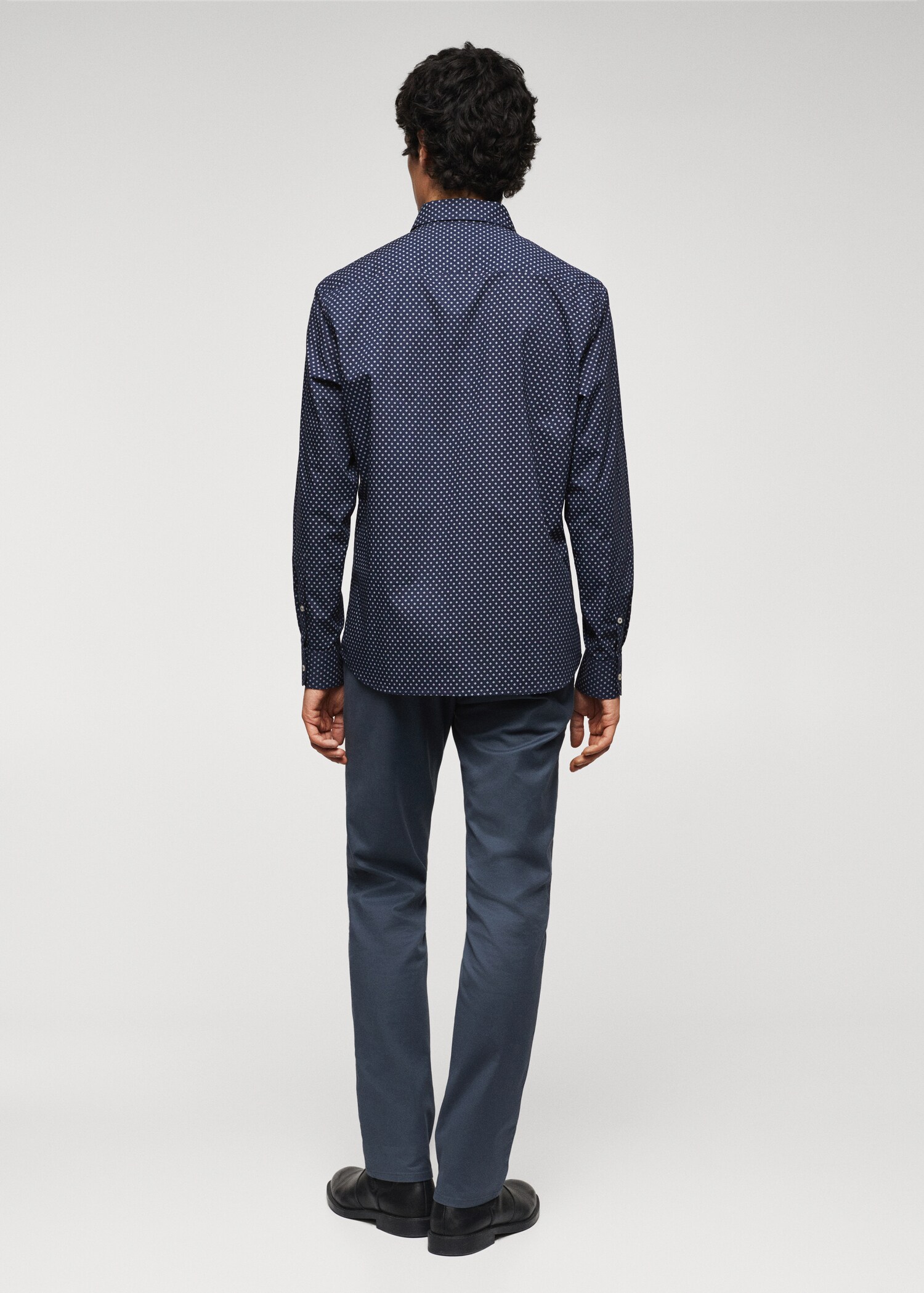 Camisa slim fit estampada - Reverso del artículo