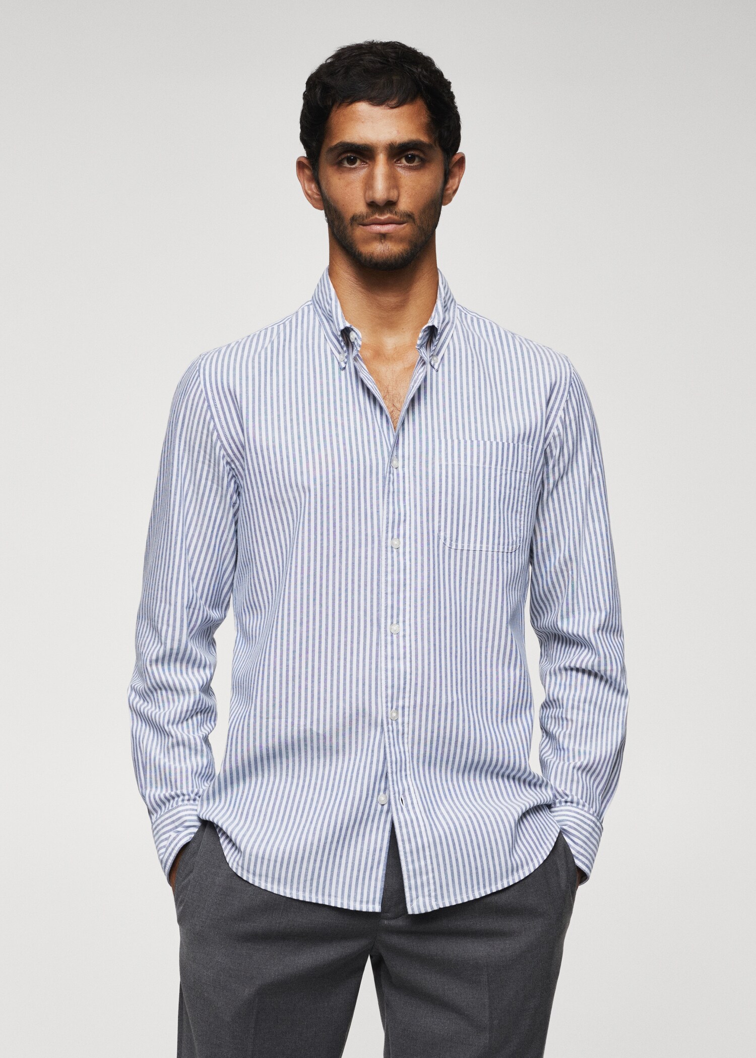 Camisa regular fit cotó ratlles - Pla mig