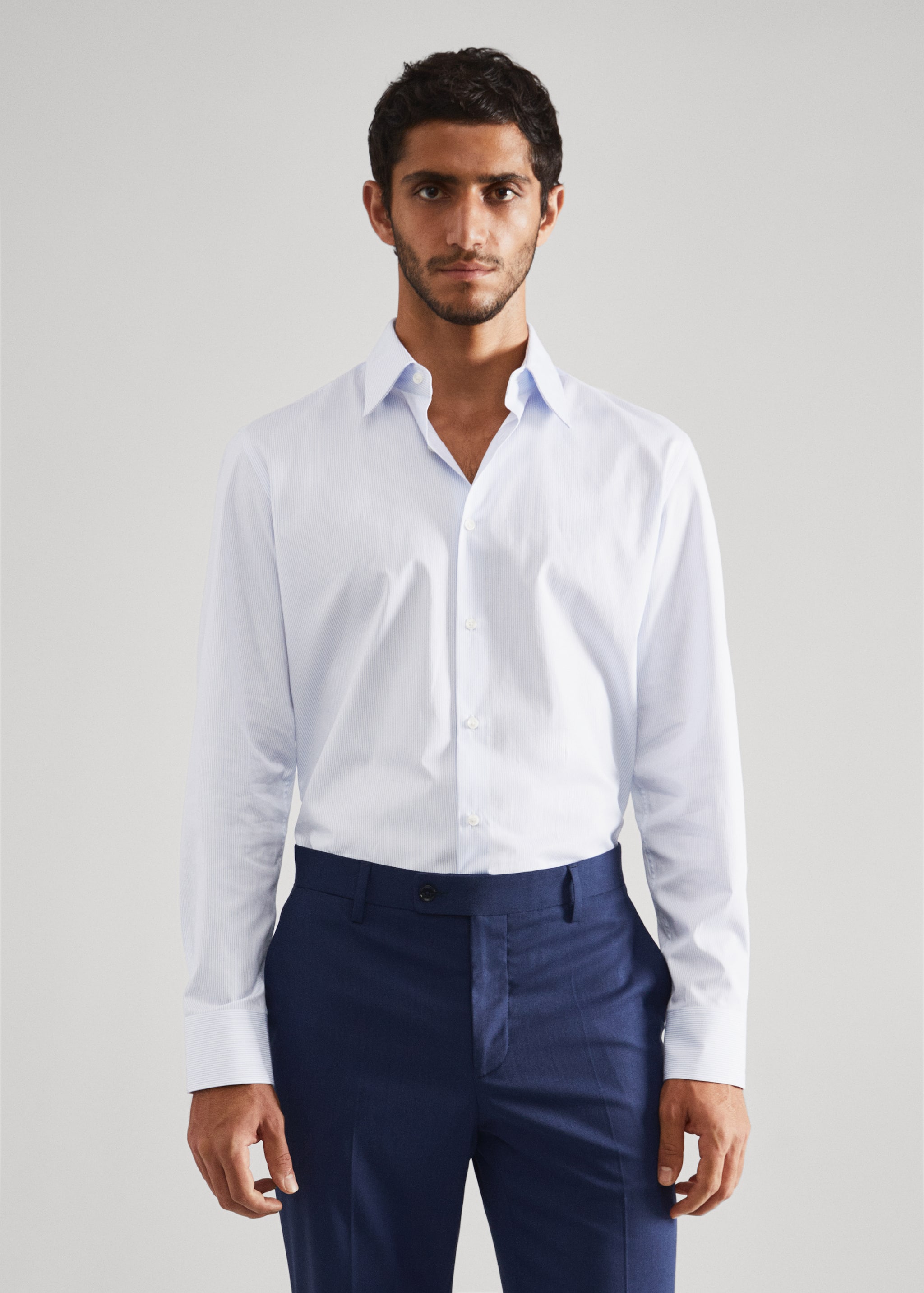 Slim Fit-Anzughemd aus Baumwolle mit Streifen - Mittlere Ansicht