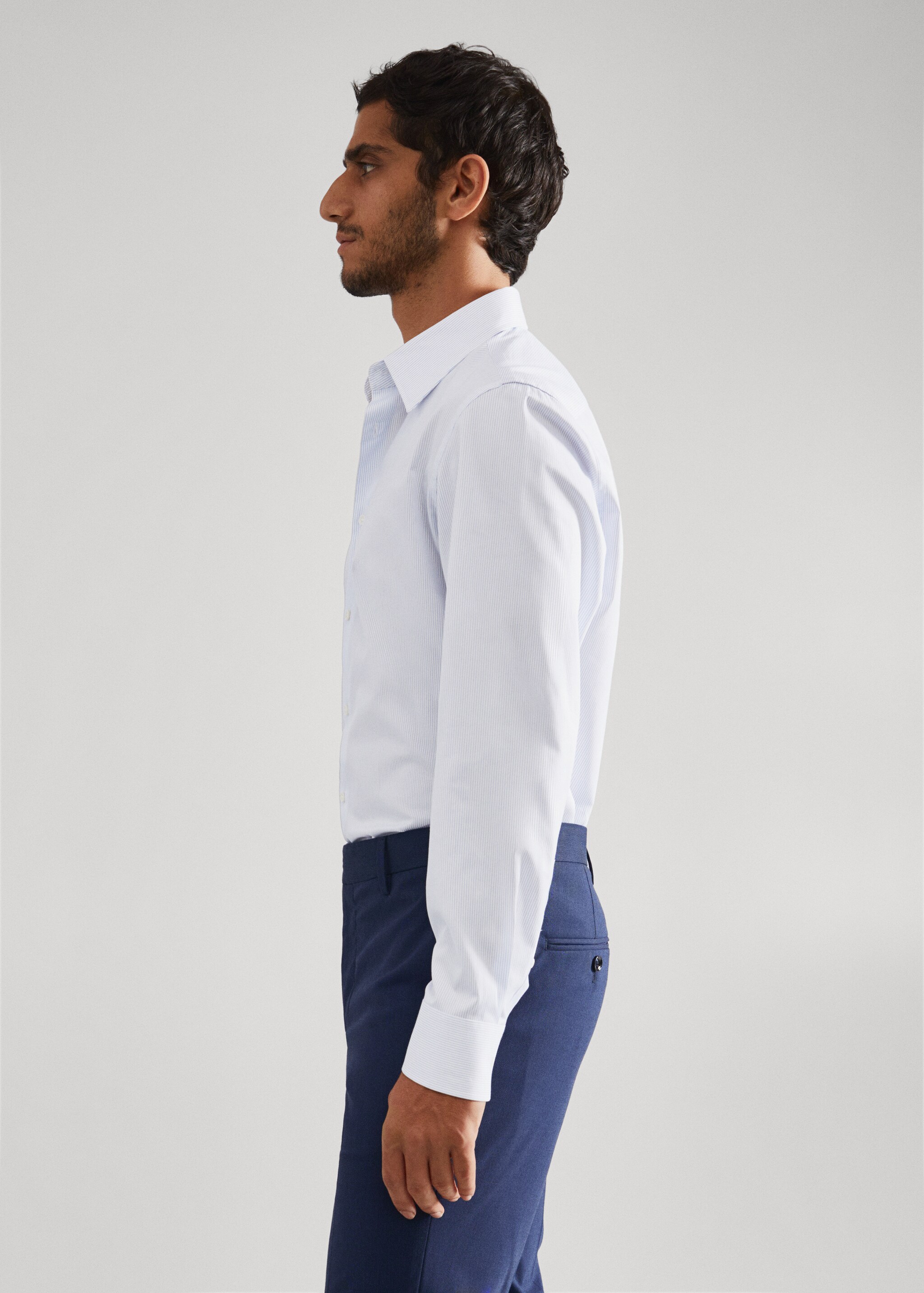 Slim Fit-Anzughemd aus Baumwolle mit Streifen - Detail des Artikels 6