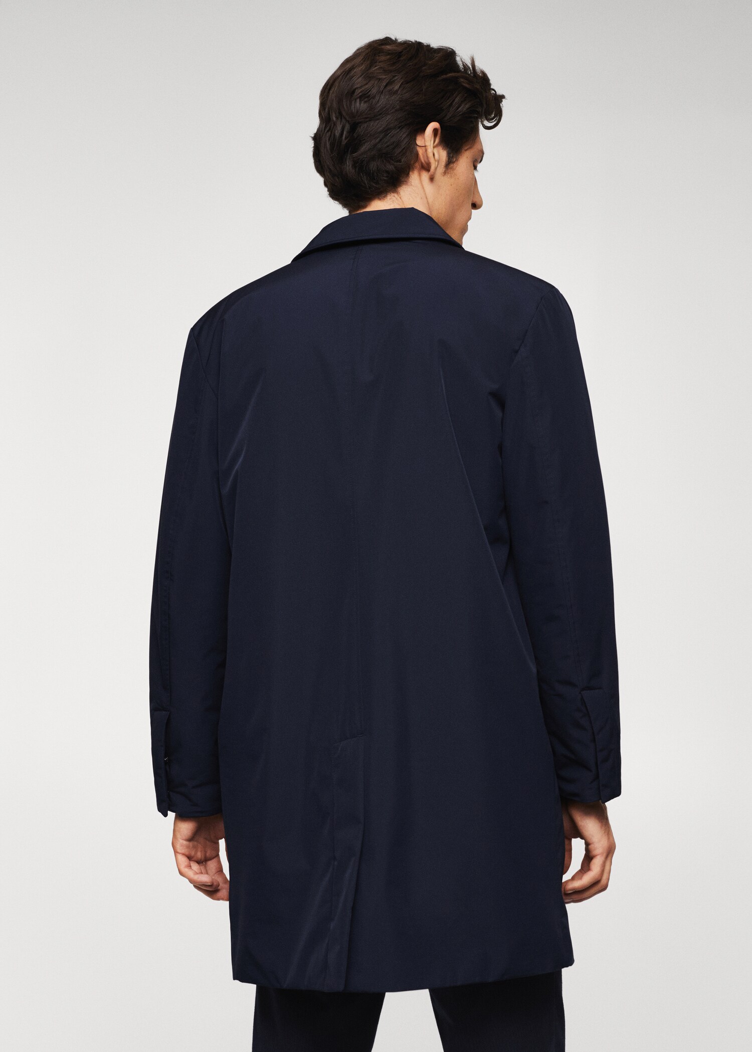 Water-repellent quilted trench coat - Reverse of the article