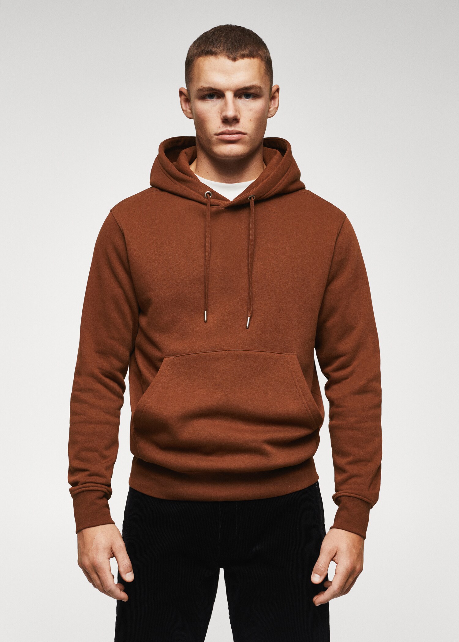 Sweater à capuche coton - Plan moyen