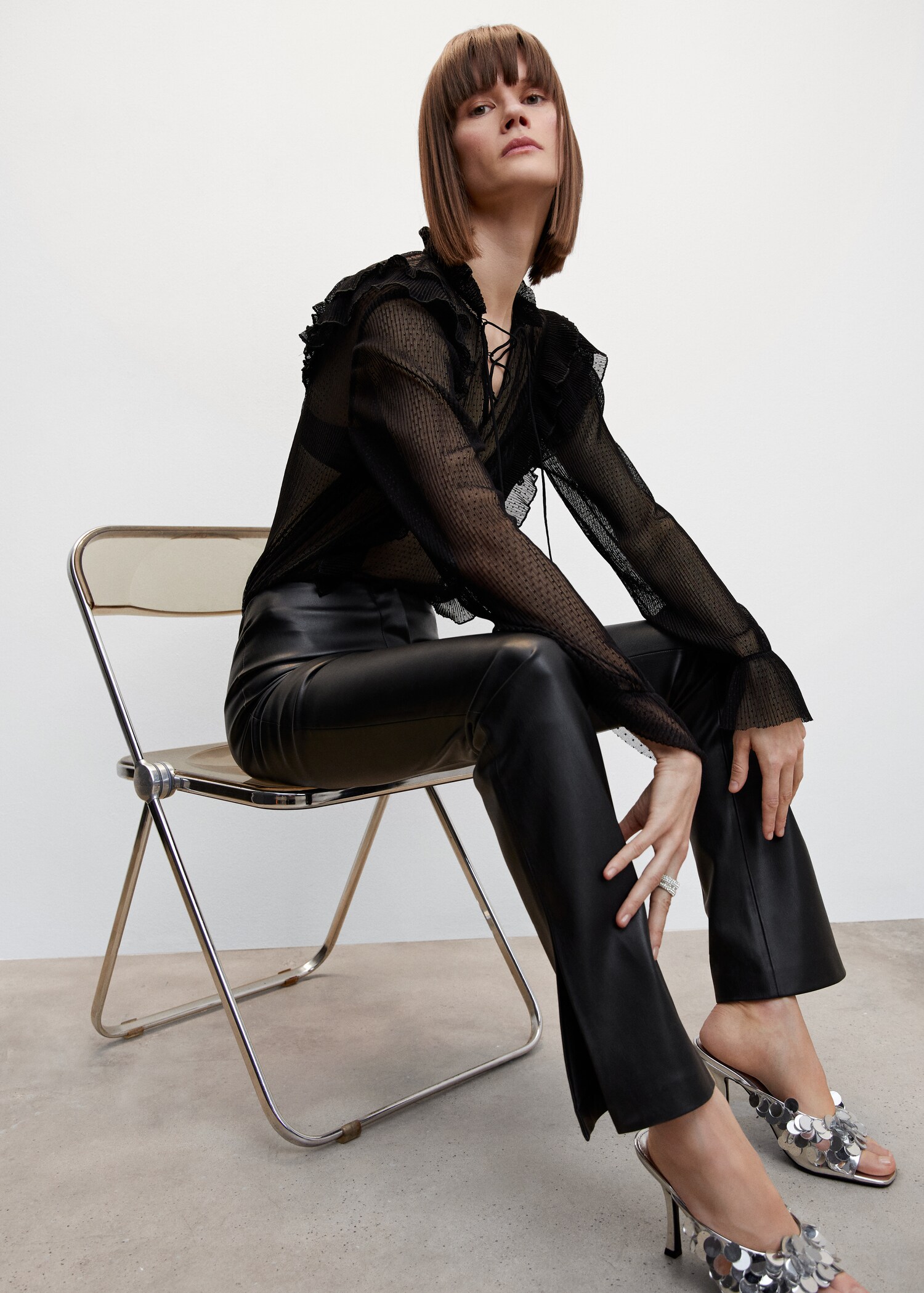 Leather-effect trousers - Details of the article 1
