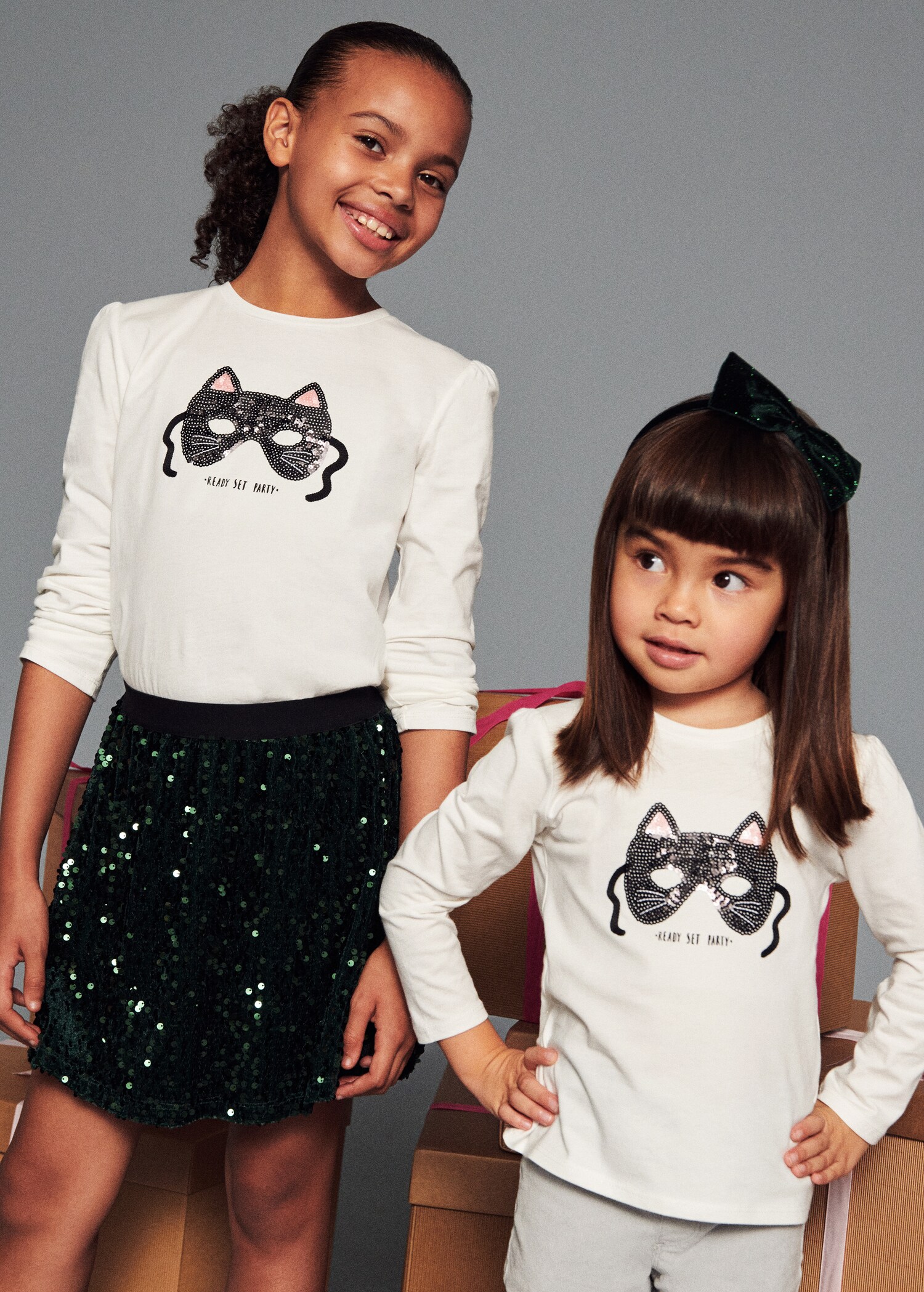 Langärmliges T-Shirt mit Pailletten - Detail des Artikels 5