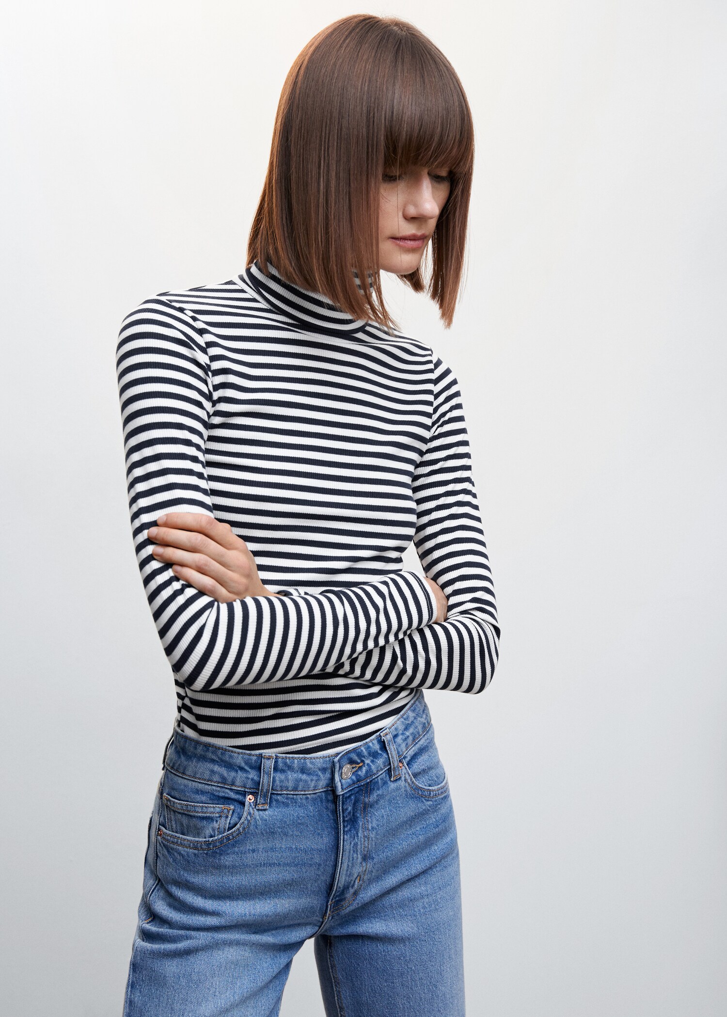 Ribbed high neck t-shirt - Medium plane