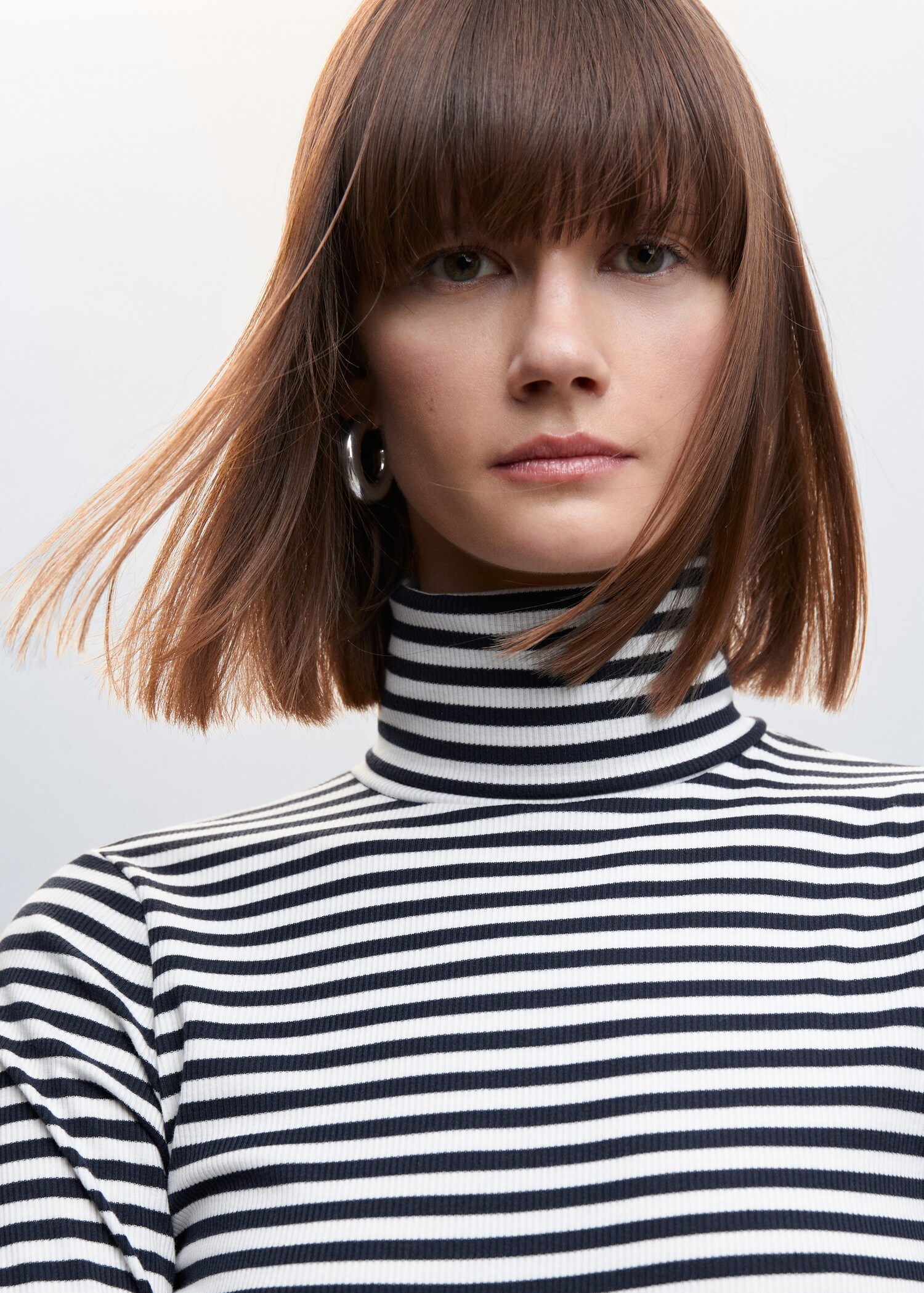 Ribbed high neck t-shirt - Details of the article 1